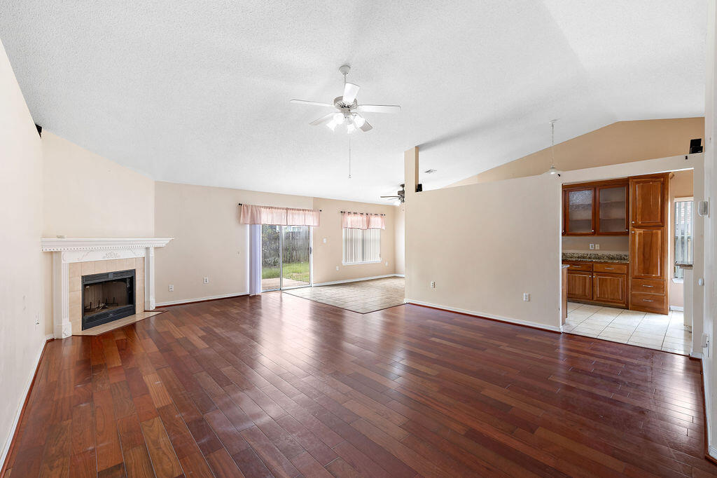 719 Majestic Prince Court