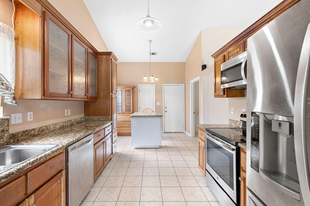 719 Majestic Prince Court