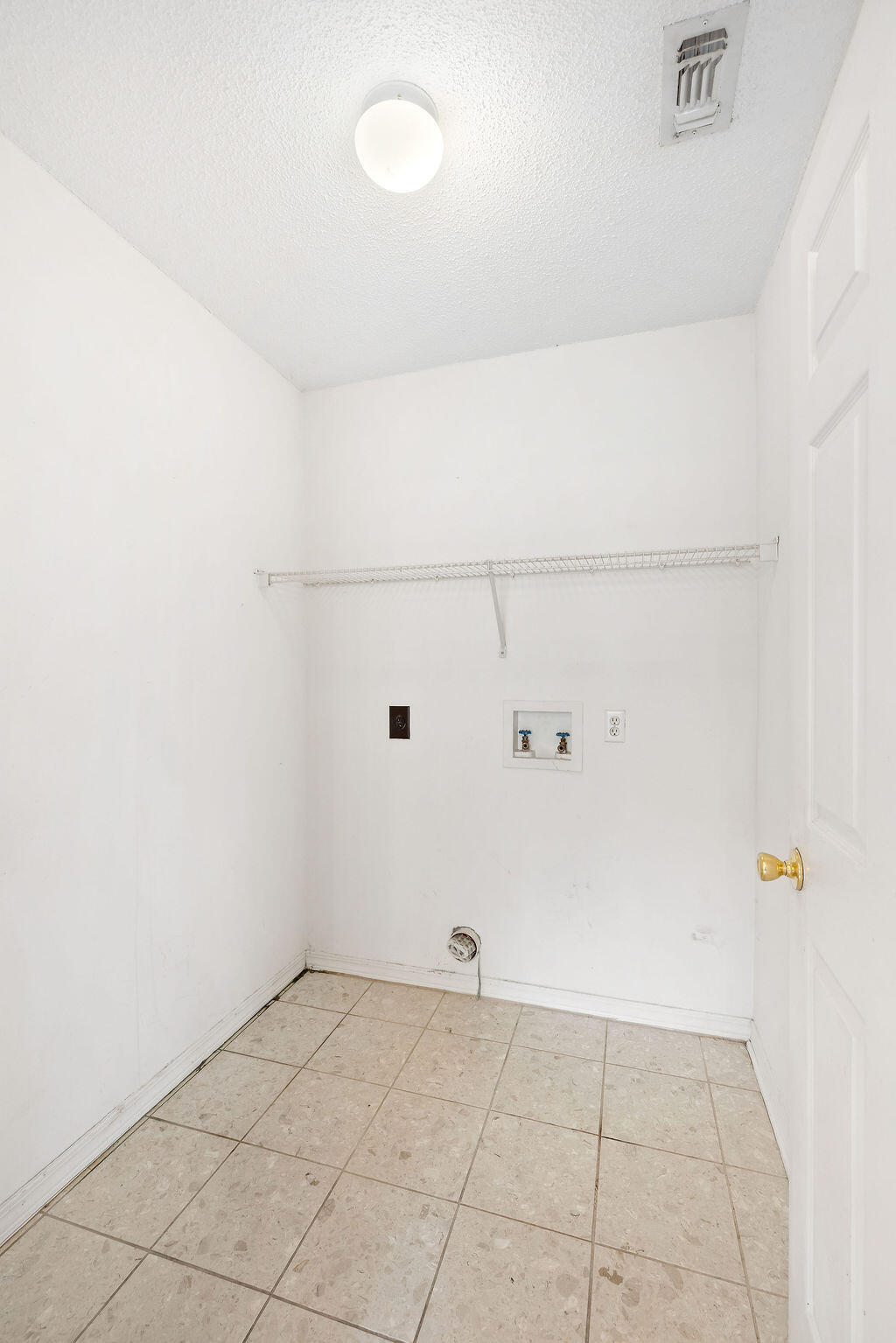 719 Majestic Prince Court