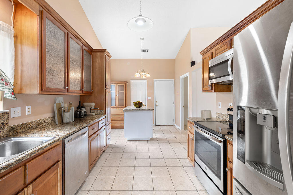 719 Majestic Prince Court