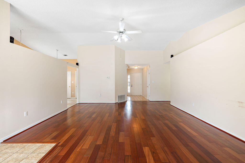 719 Majestic Prince Court