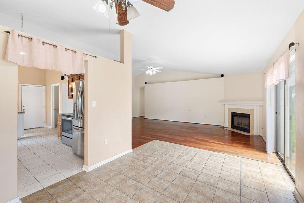 719 Majestic Prince Court