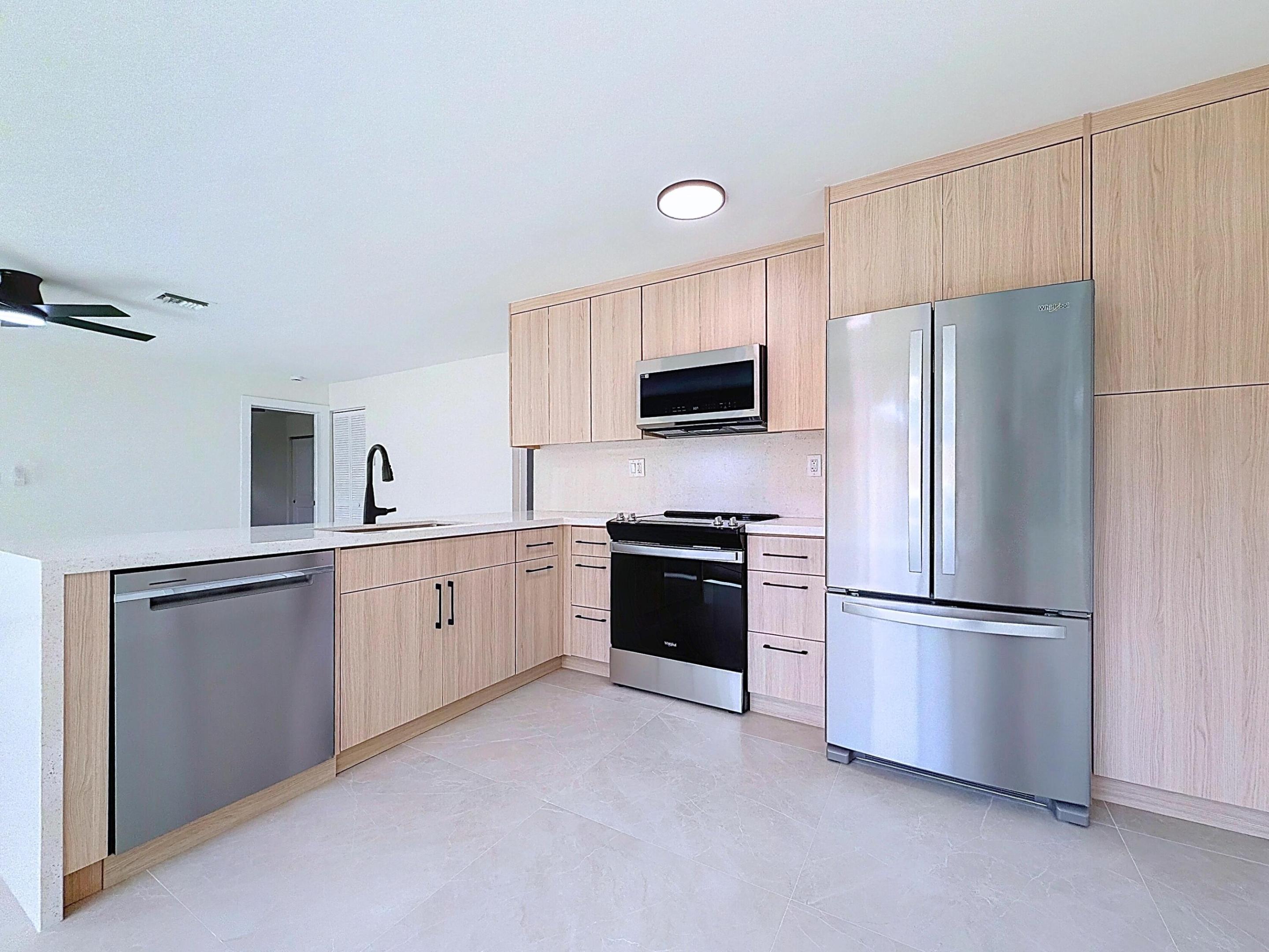 224 NE 23rd Avenue 3