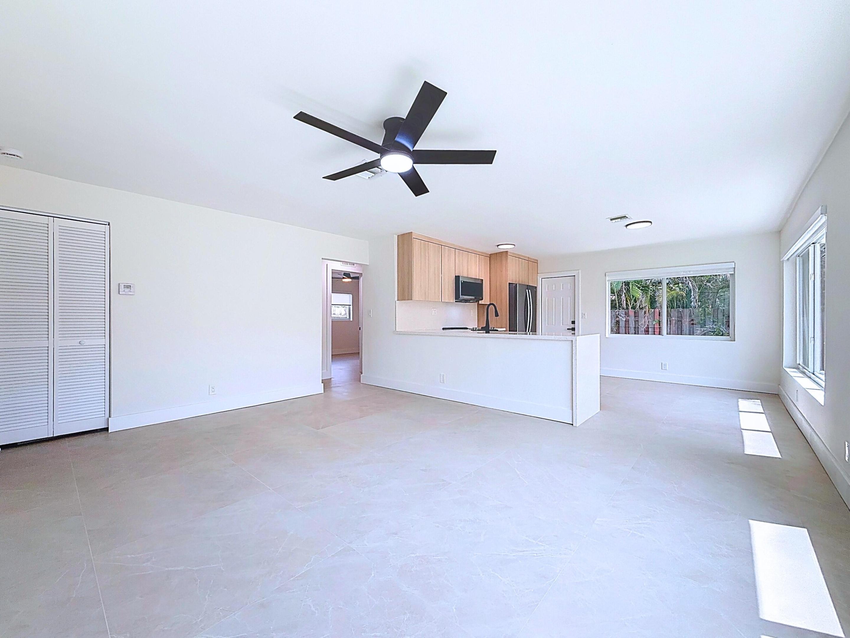 224 NE 23rd Avenue 3