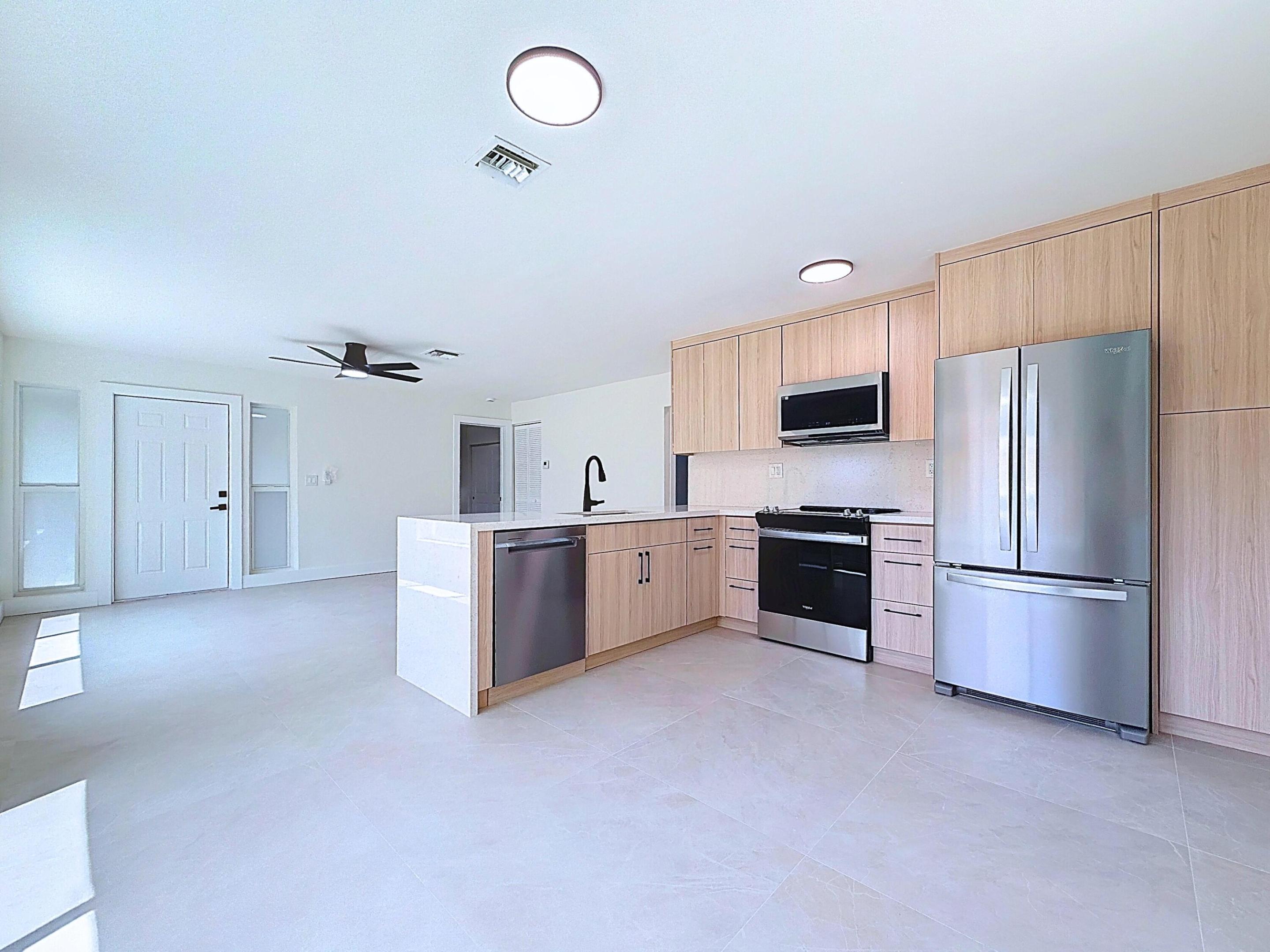 224 NE 23rd Avenue 3