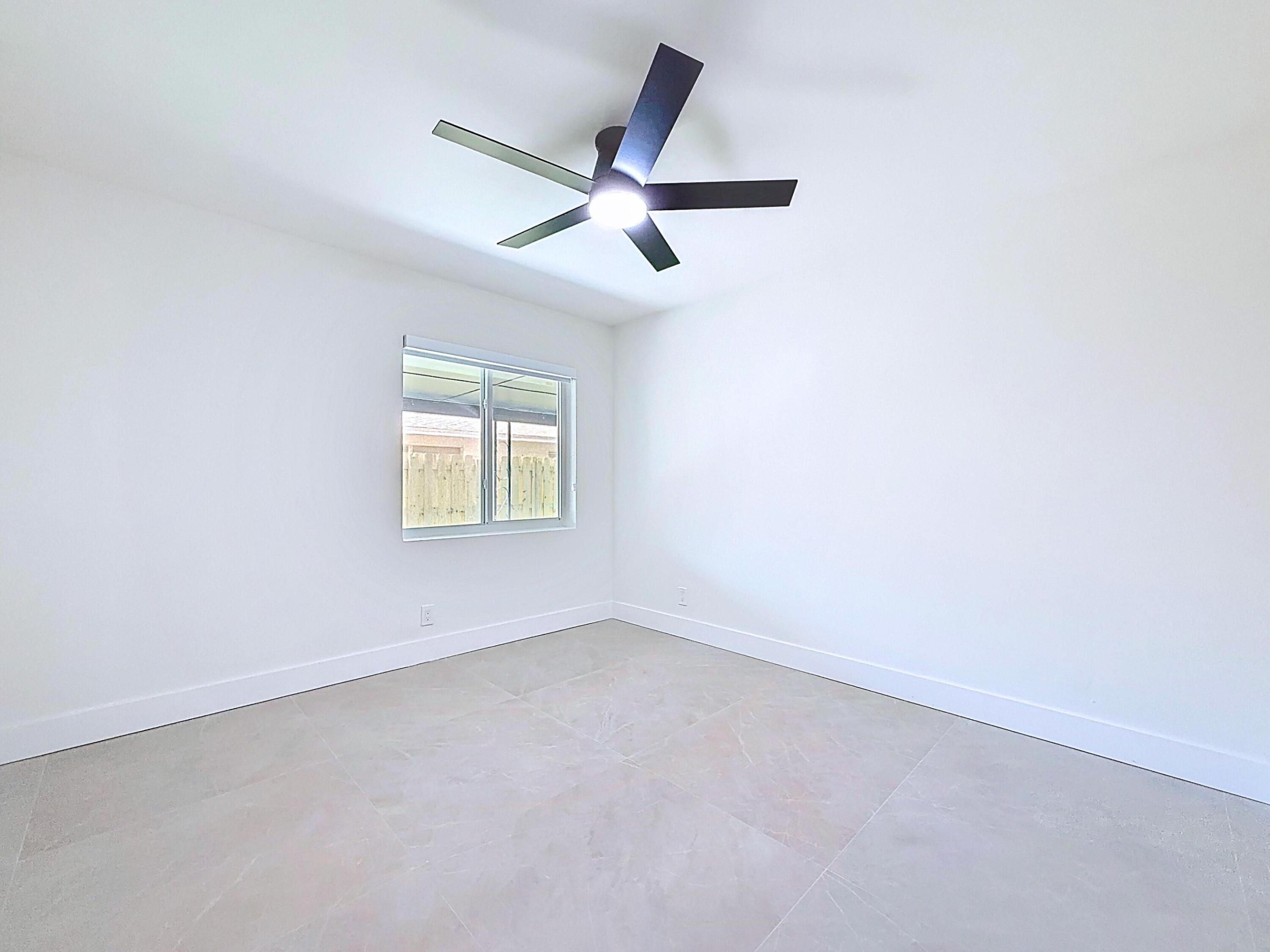 224 NE 23rd Avenue 3