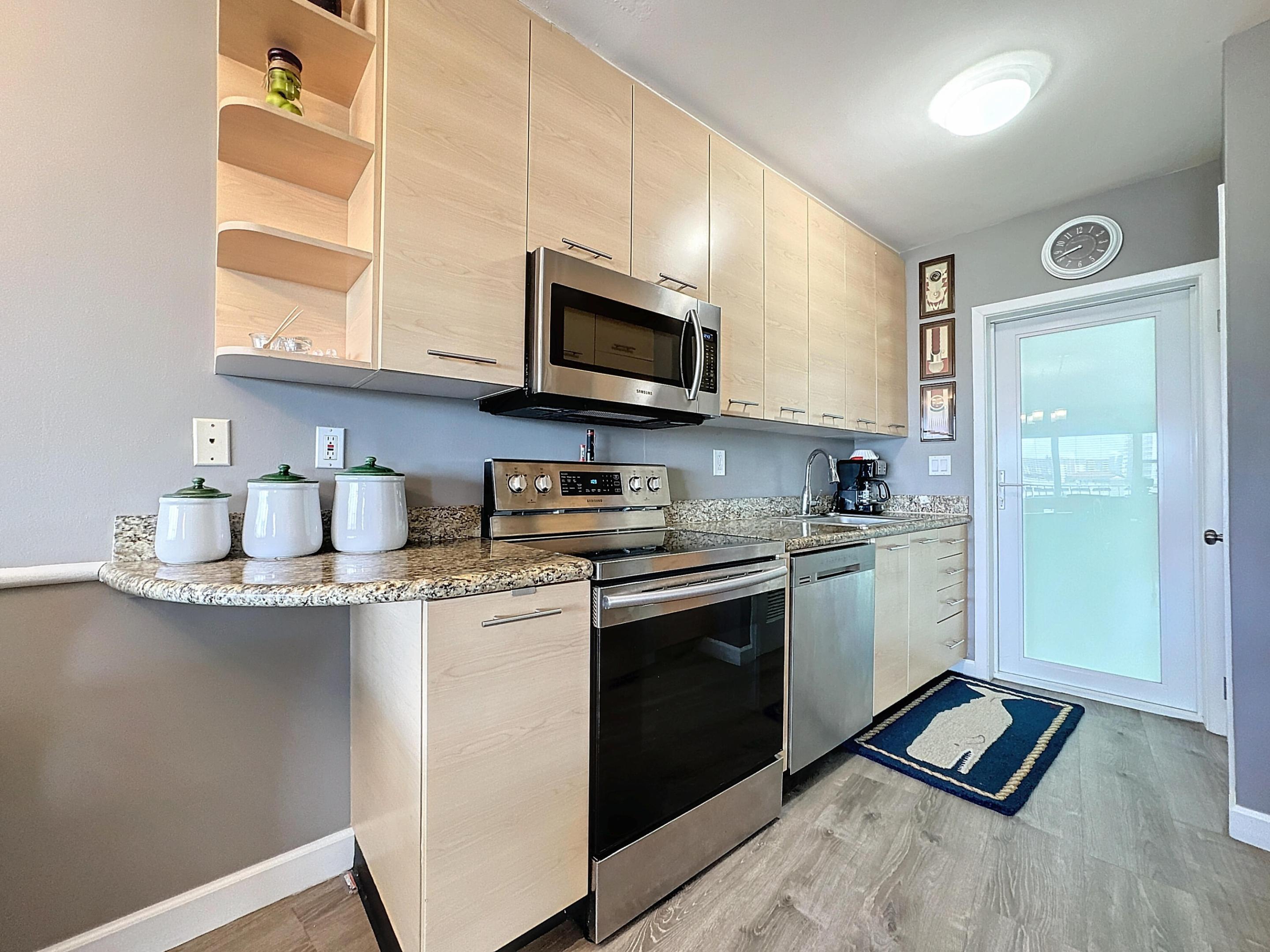 3250 NE 28th Street 707