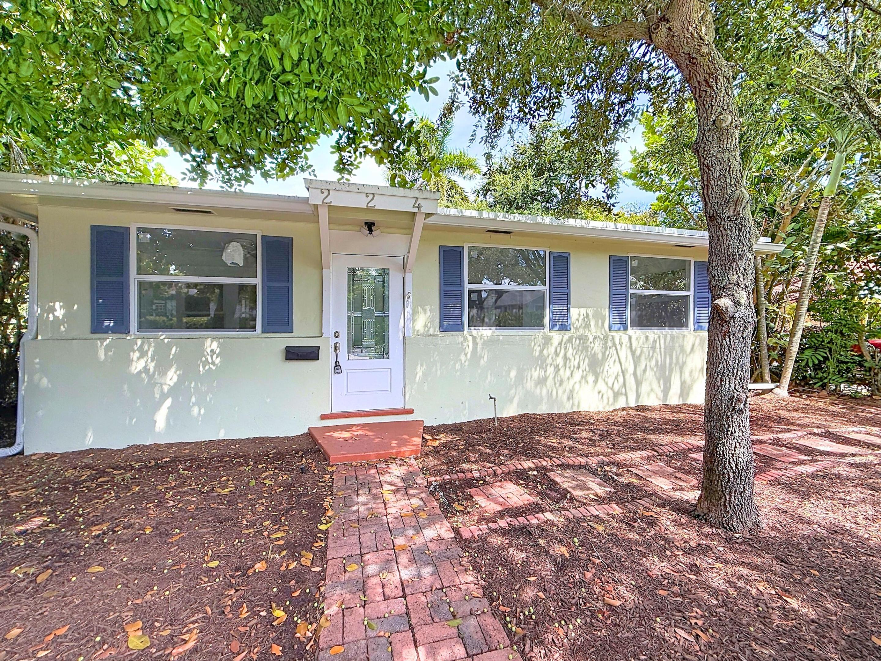 224 N OCEAN BREEZE