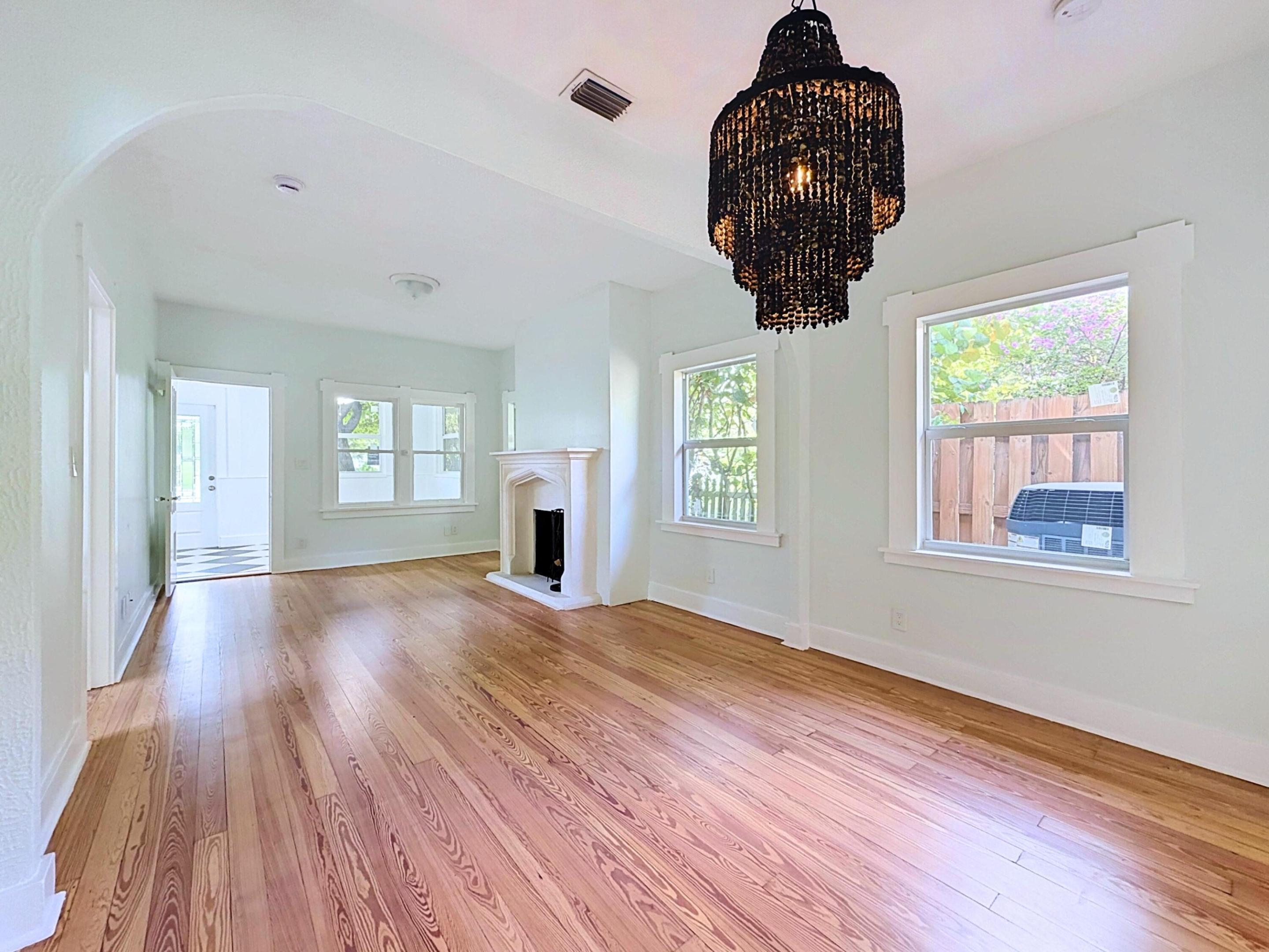 224 N OCEAN BREEZE