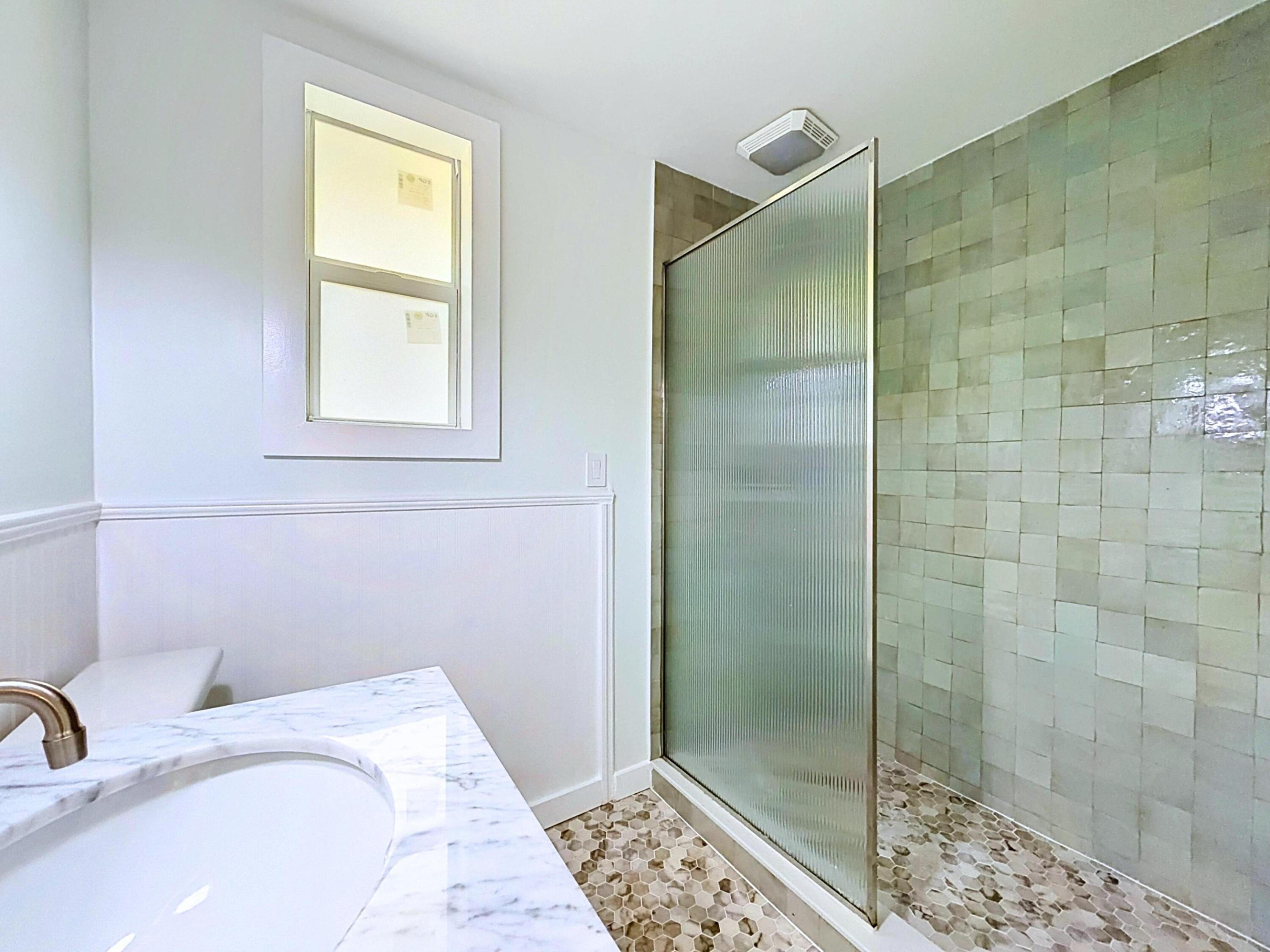 224 N OCEAN BREEZE