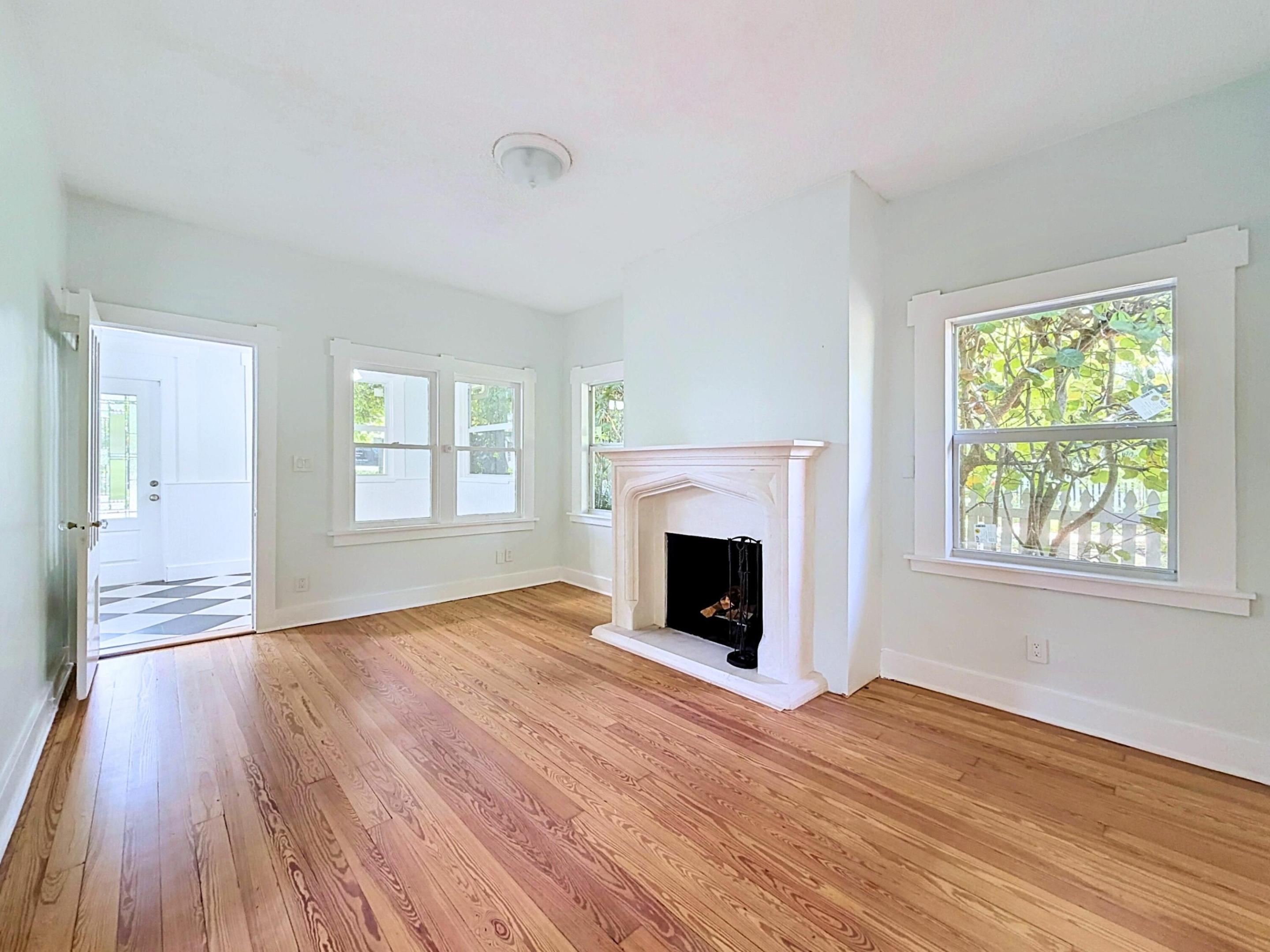 224 N OCEAN BREEZE