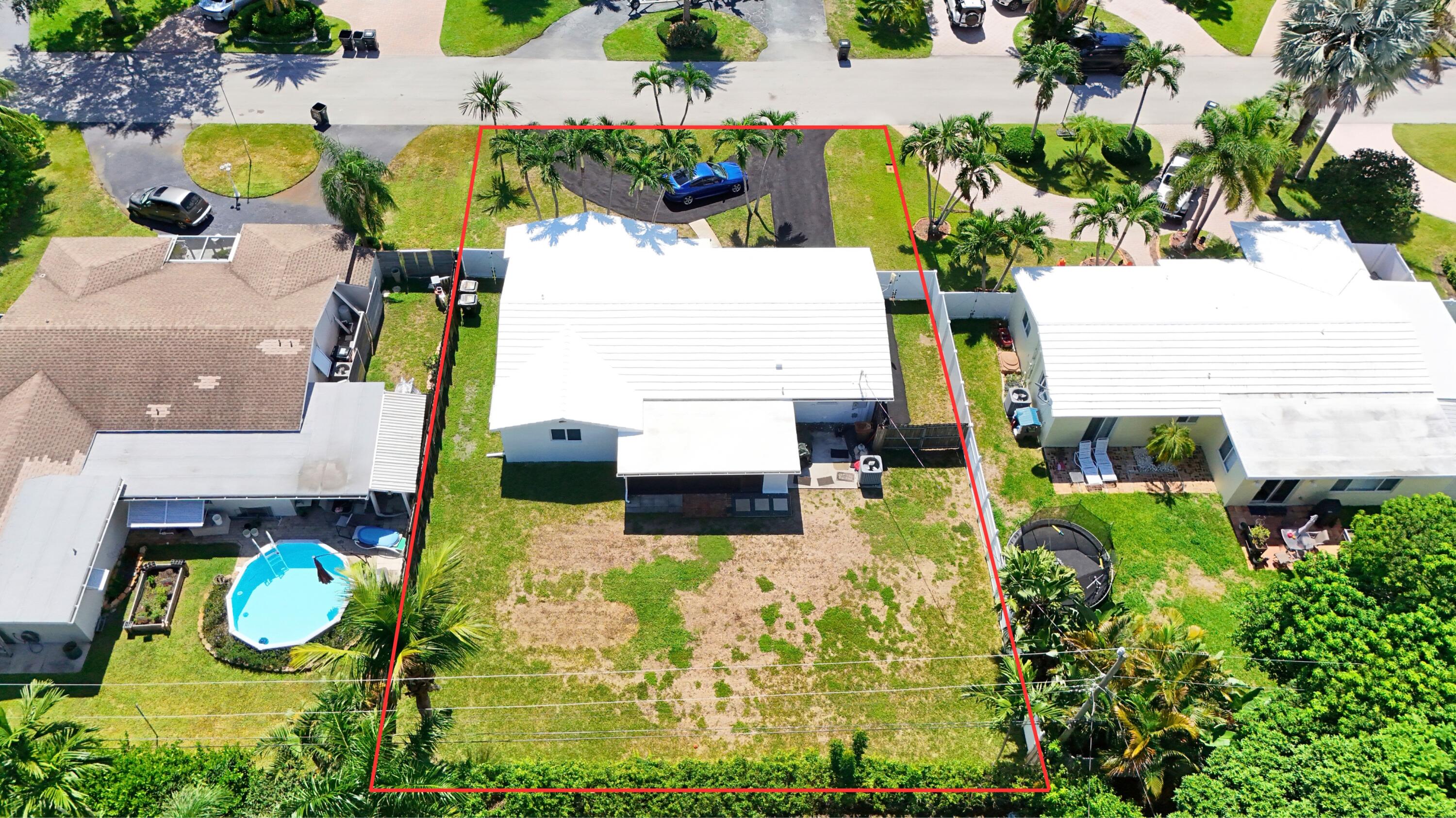 2621 NE 51ST Court