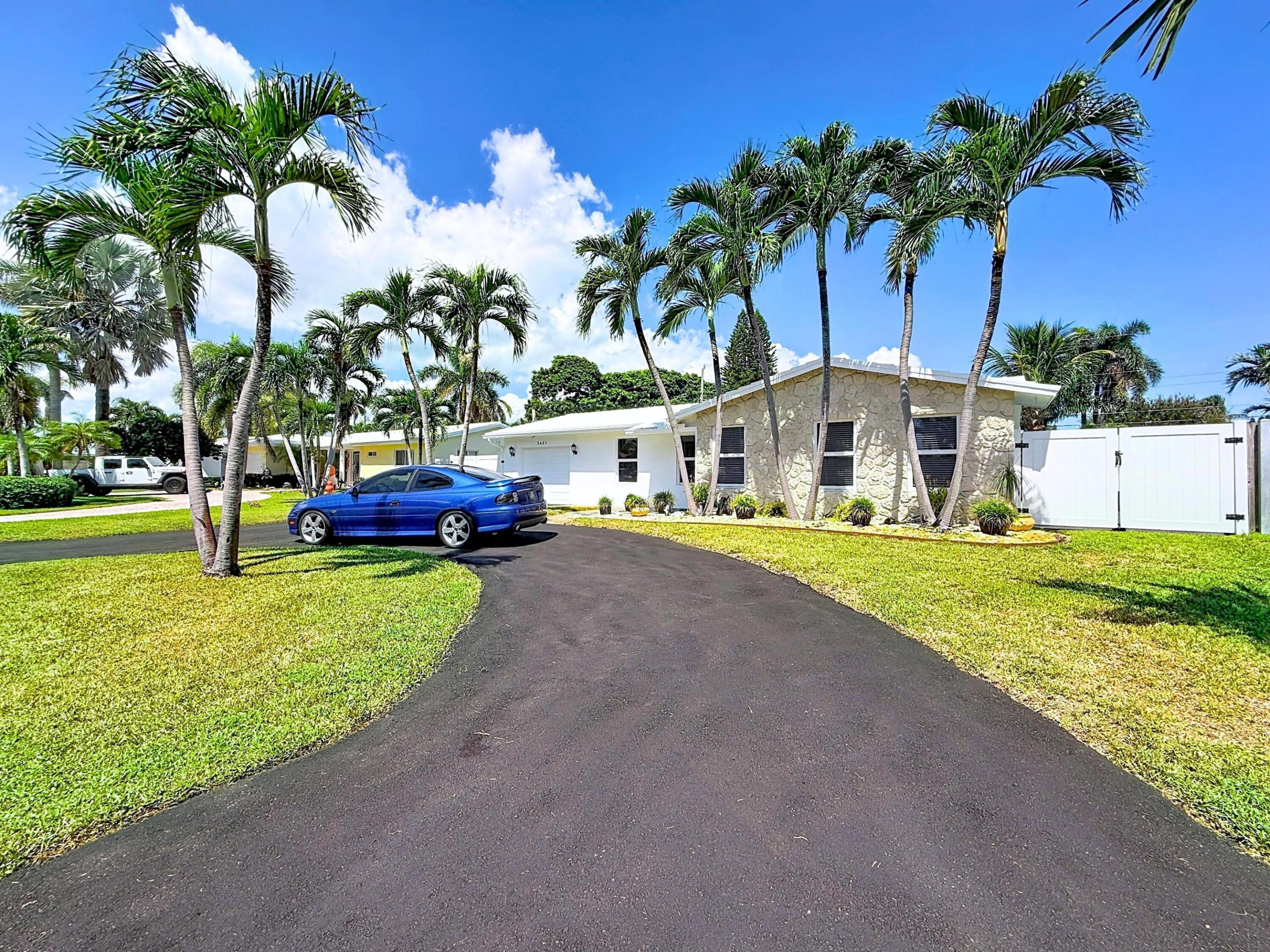 2621 NE 51ST Court