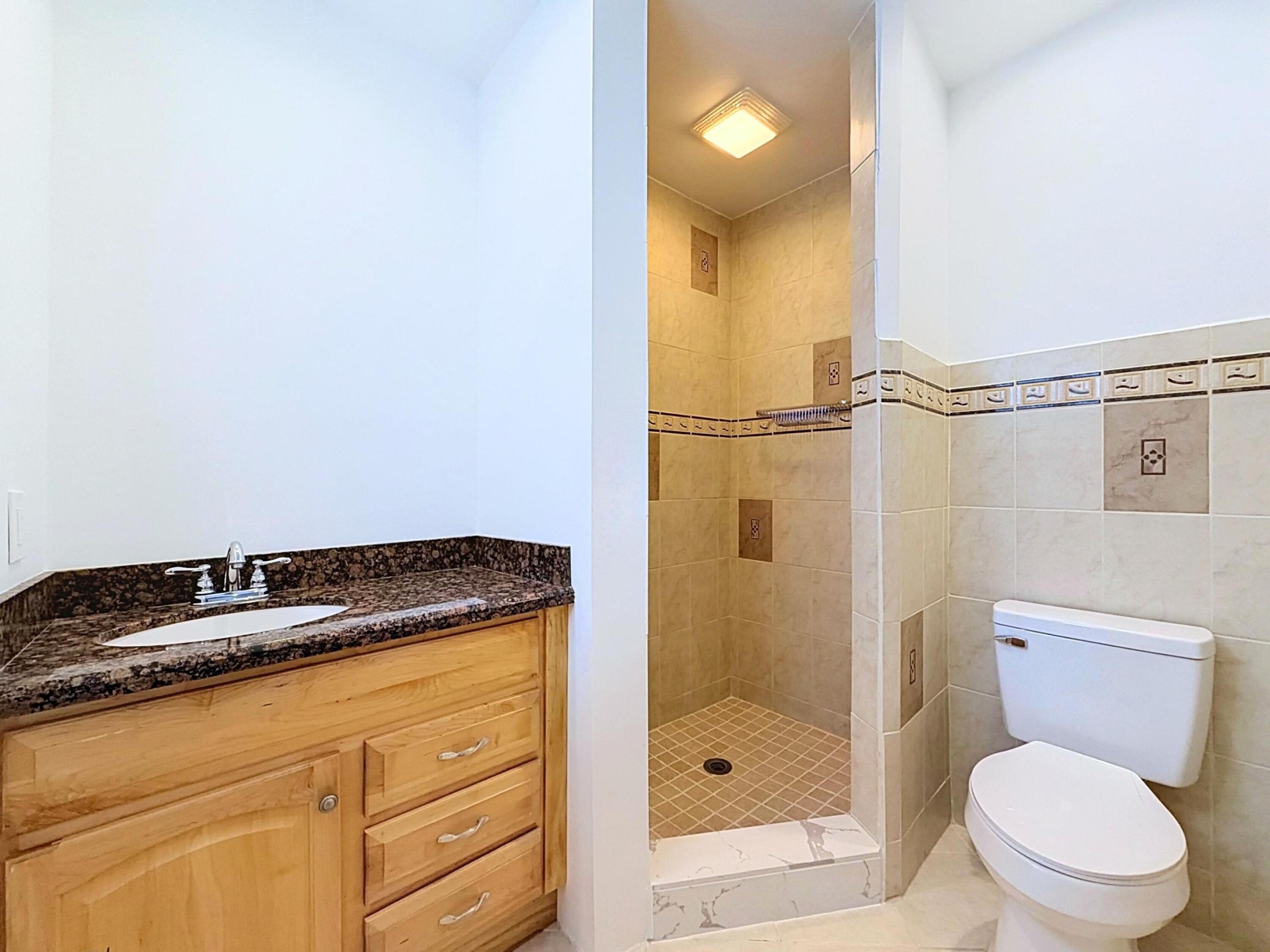 2621 NE 51ST Court