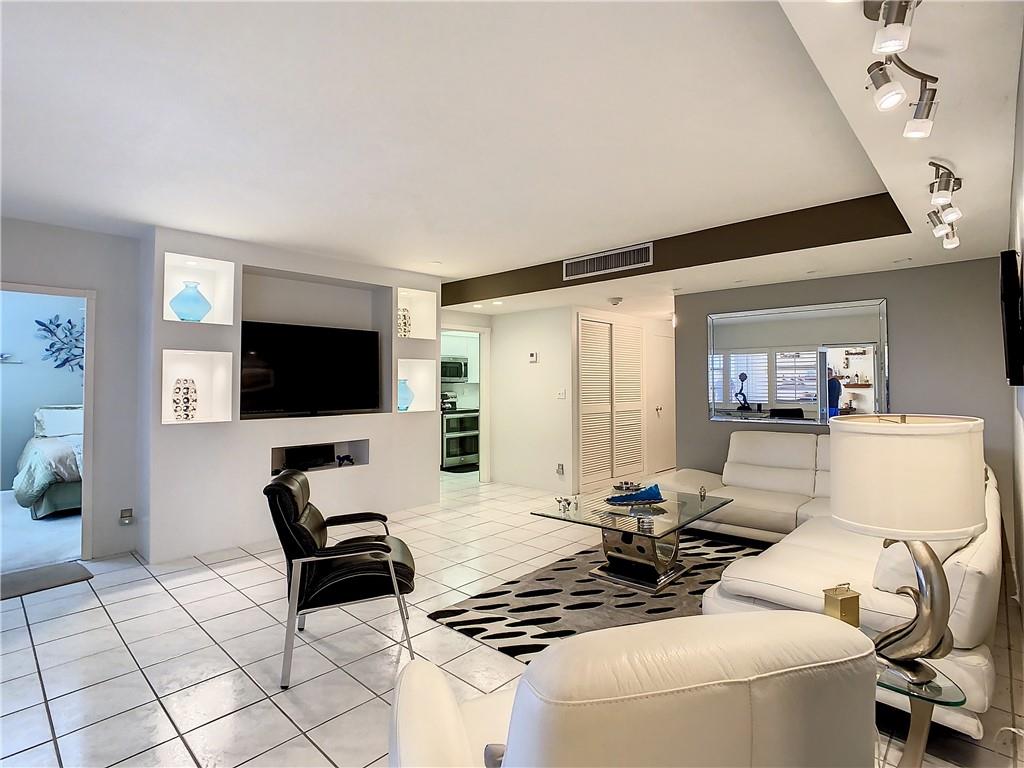 3333 NE 34TH ST Unit: 1412
