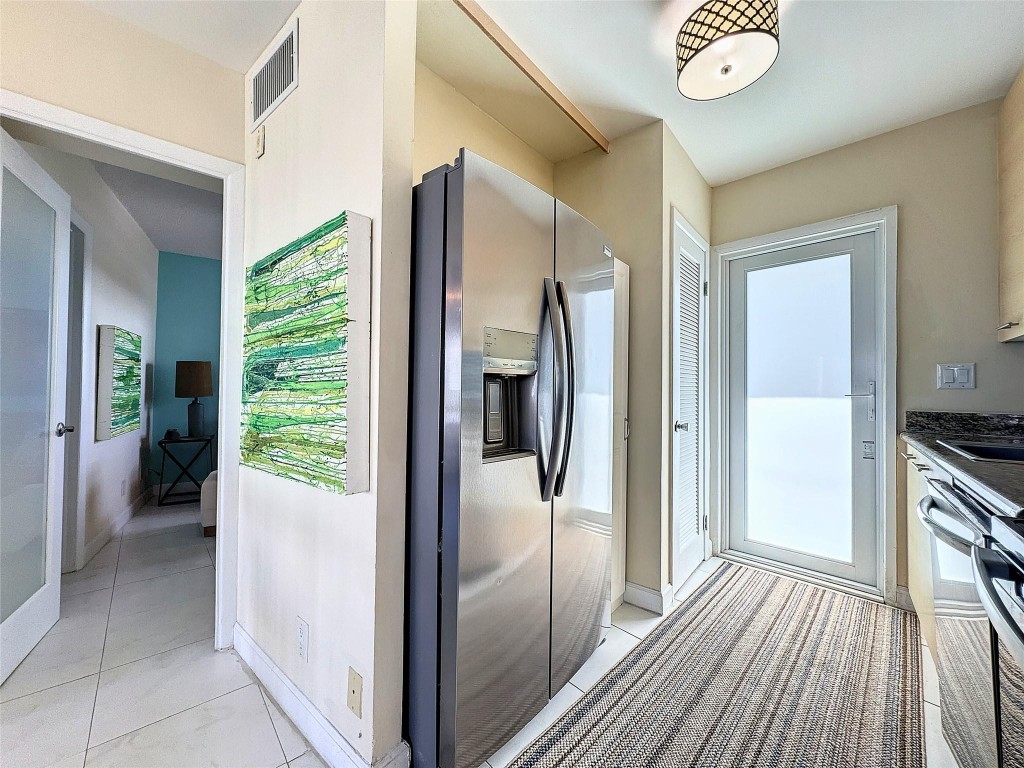 3250 NE 28th Street Unit: 604