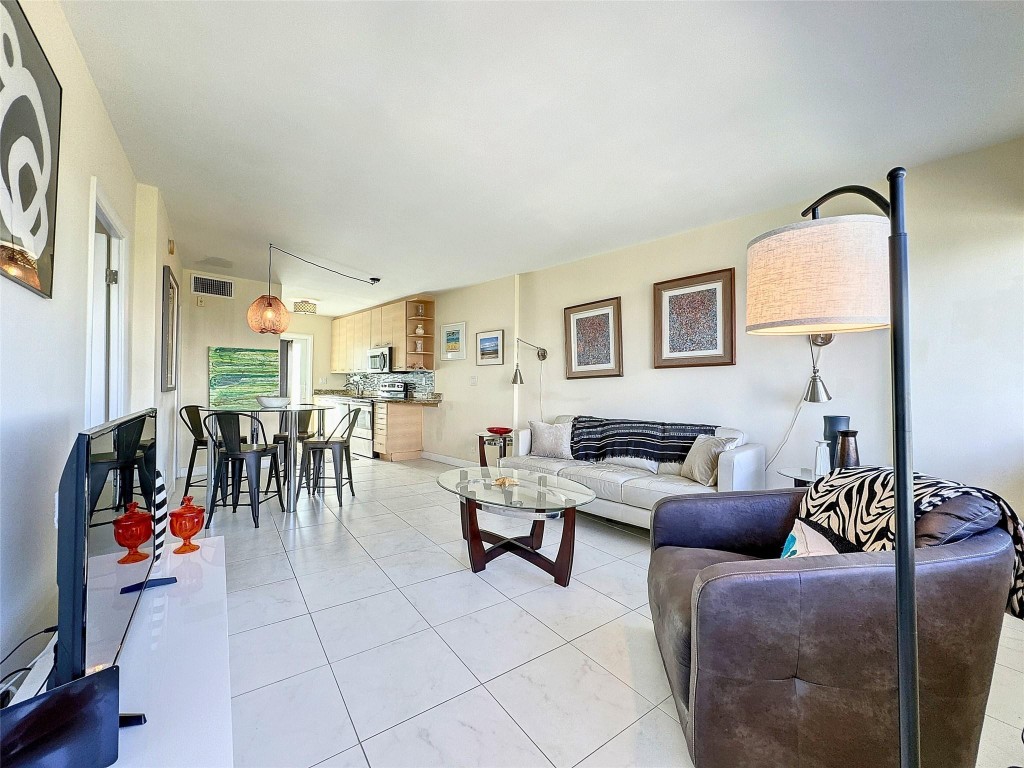 3250 NE 28th Street Unit: 604