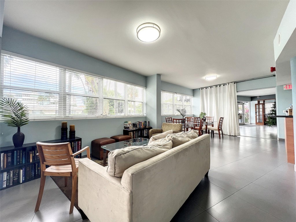 3250 NE 28th Street Unit: 506