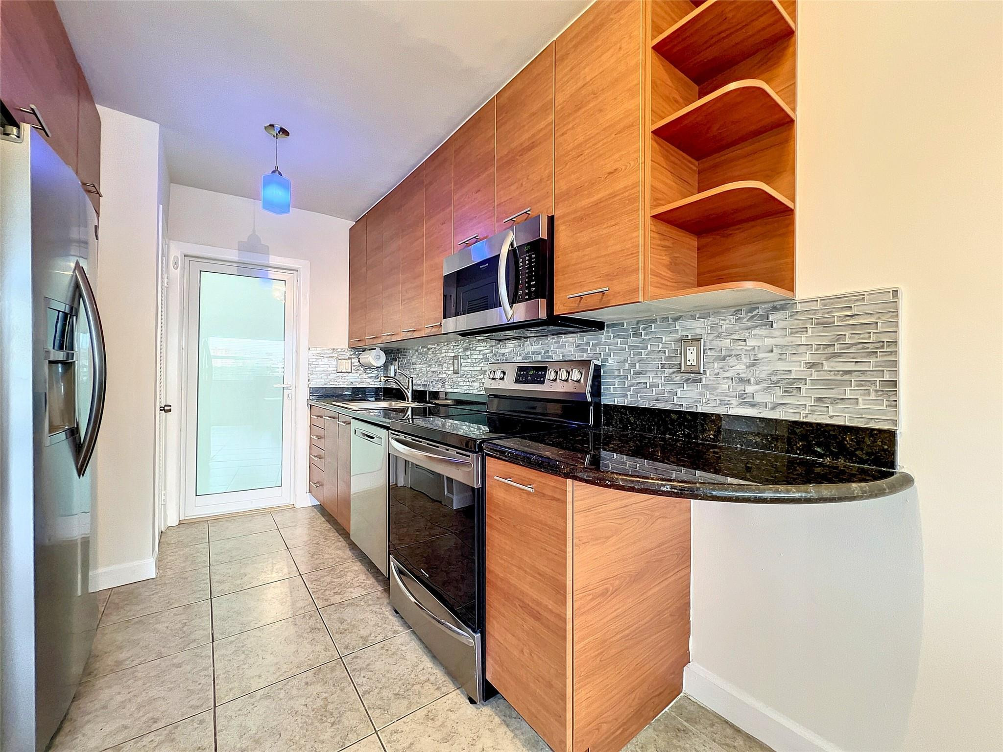 3250 NE 28th Street Unit: 506