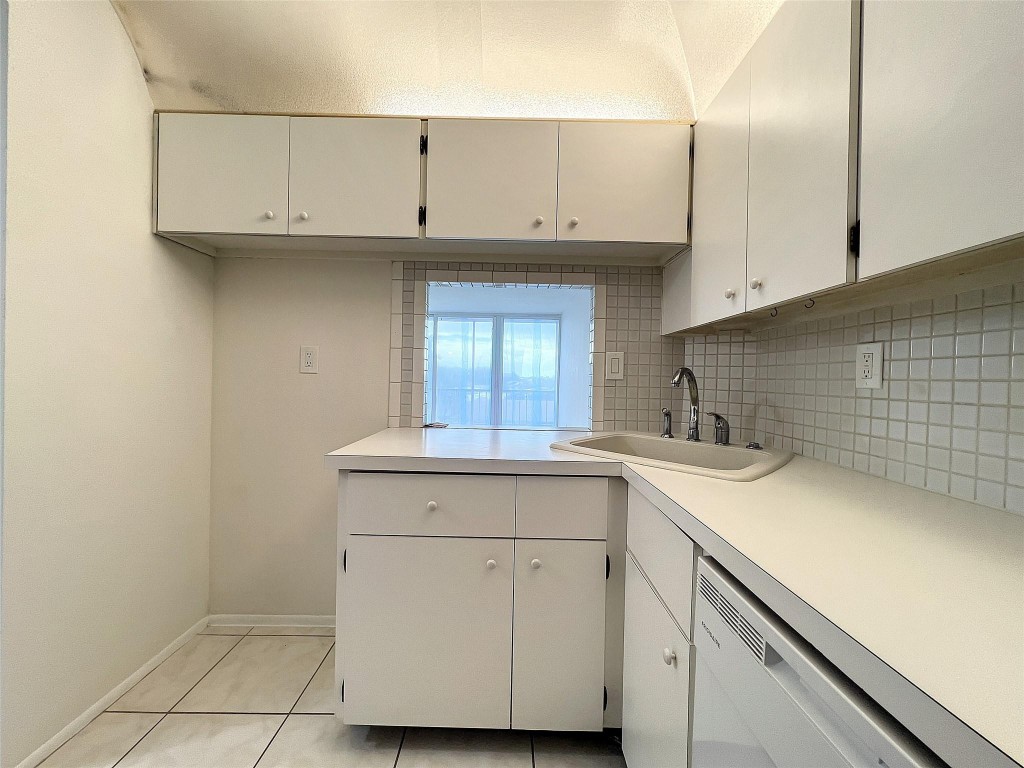 4501 NE 21st Ave Unit: 302