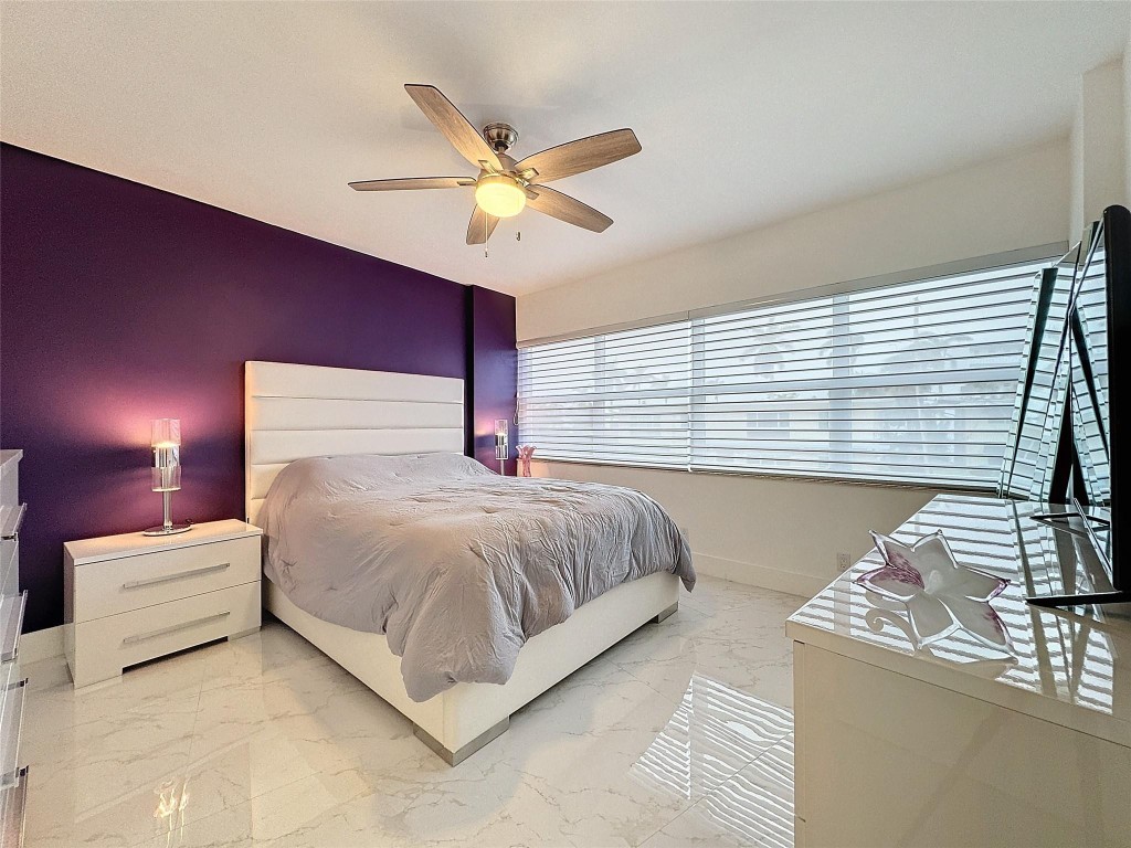 3250 NE 28th Street Unit: 211