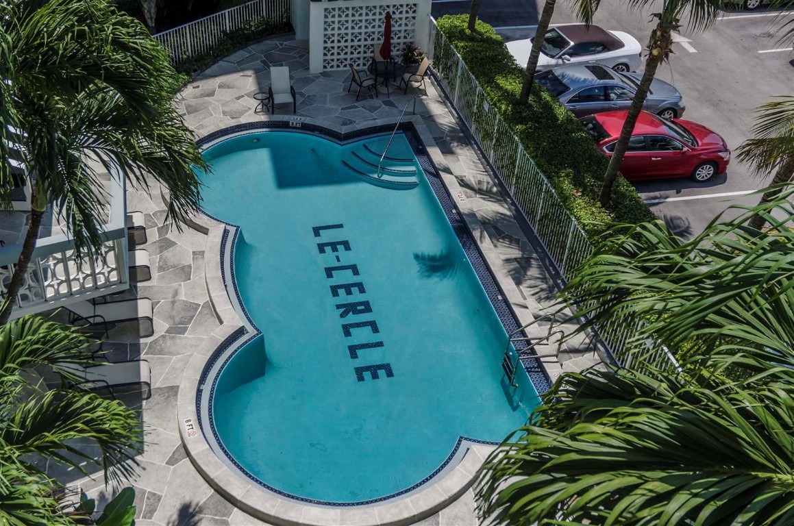 3250 NE 28th Street Unit: 211