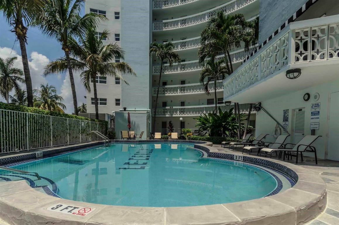 3250 NE 28th Street Unit: 211