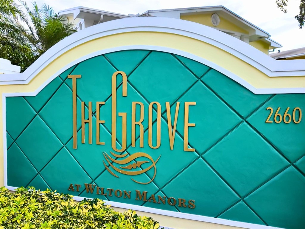 2660 NE 8th Ave Unit: 216