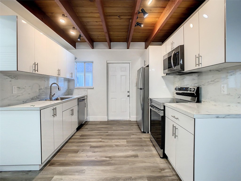 234 NE 9th Ave Unit: 234