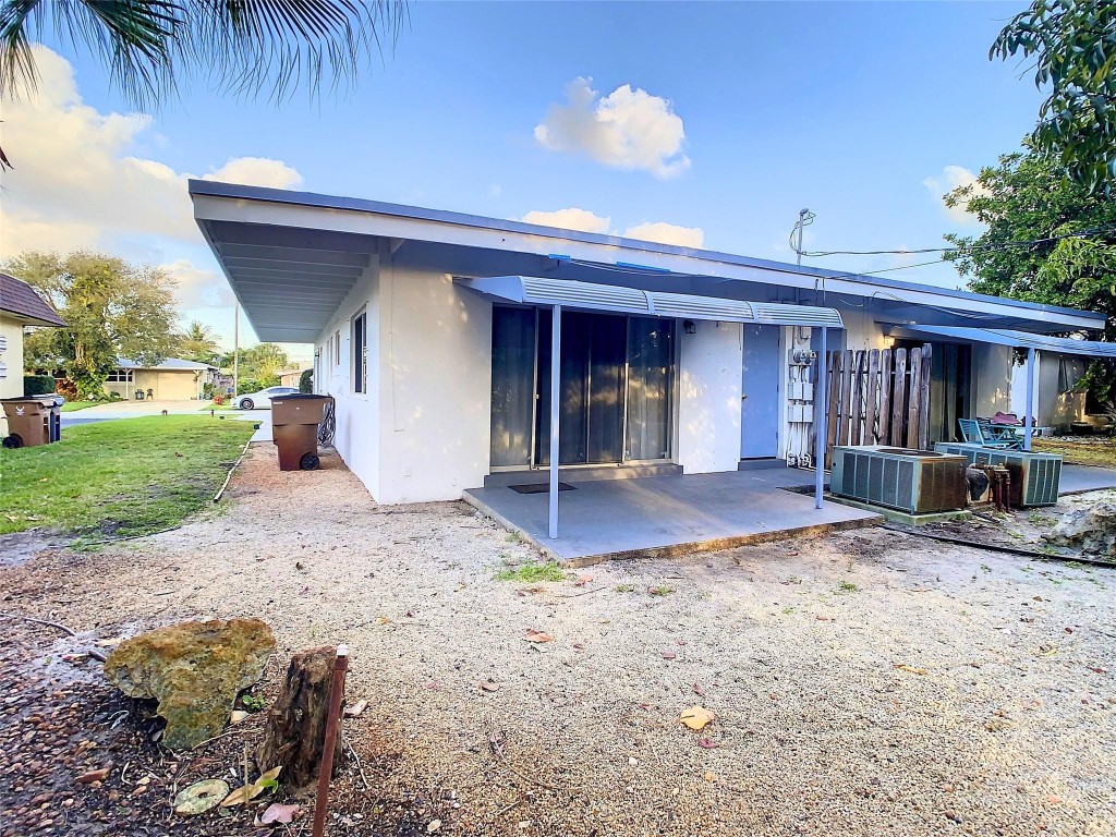 234 NE 9th Ave Unit: 234