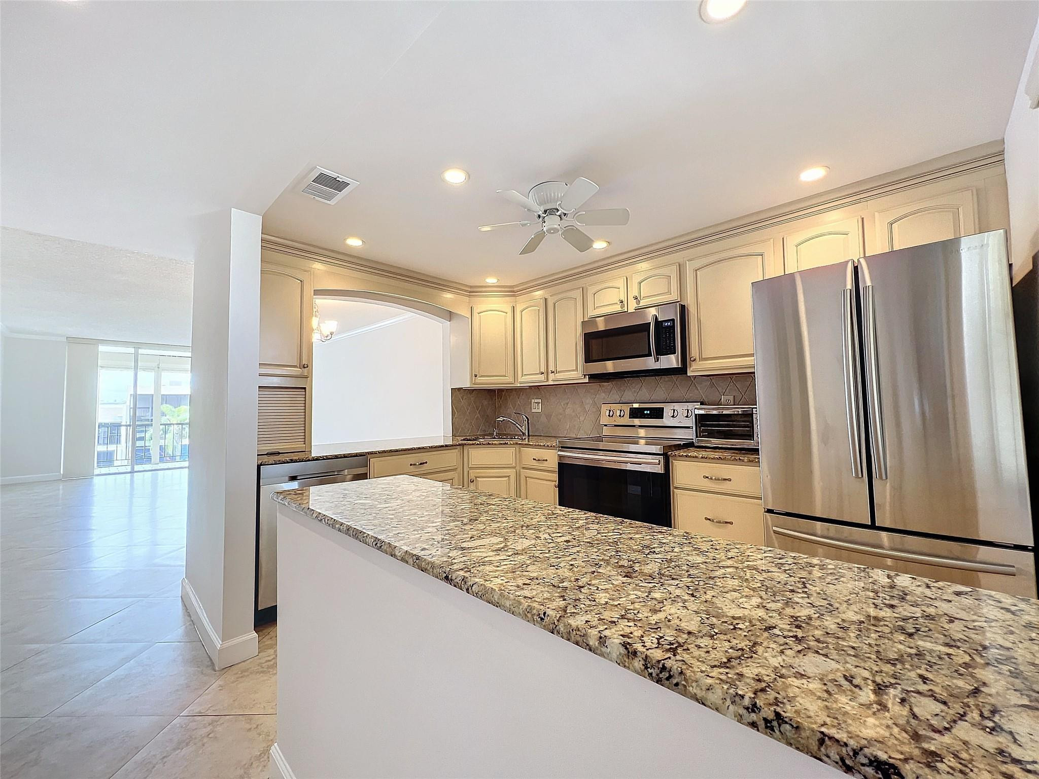 777 S Federal Highway 315-G