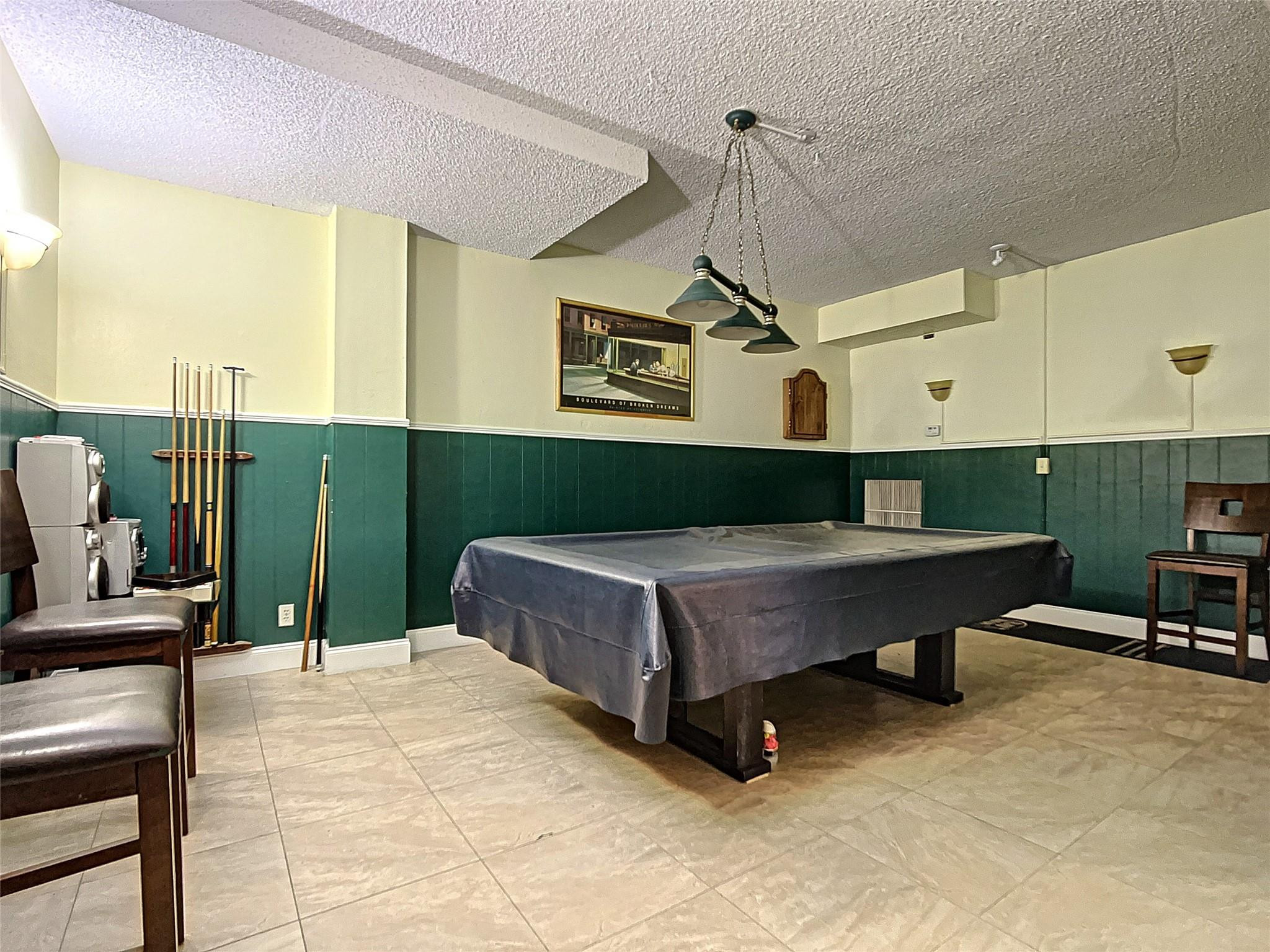 1505 N Riverside Drive 1408