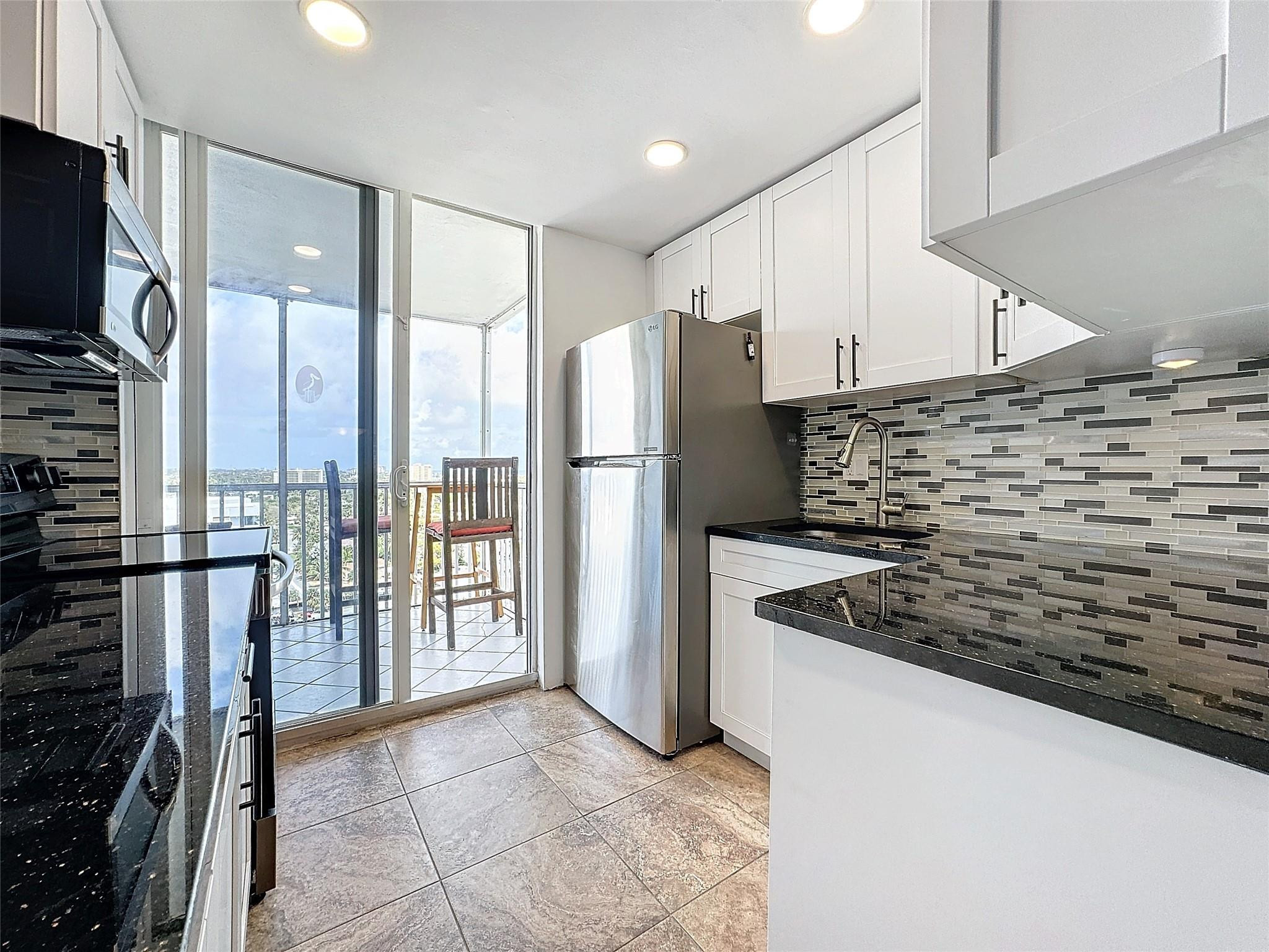 1505 N Riverside Drive 1408