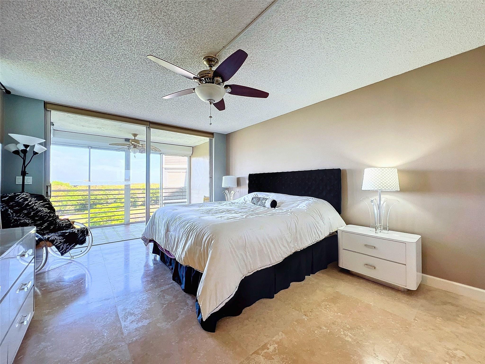 3507 Oaks Way 606