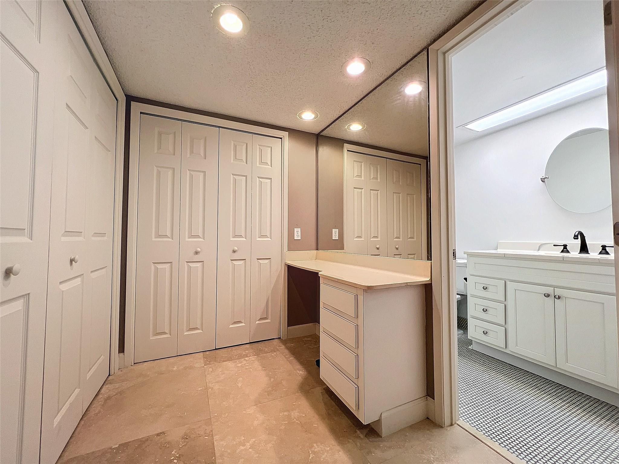 3507 Oaks Way 606