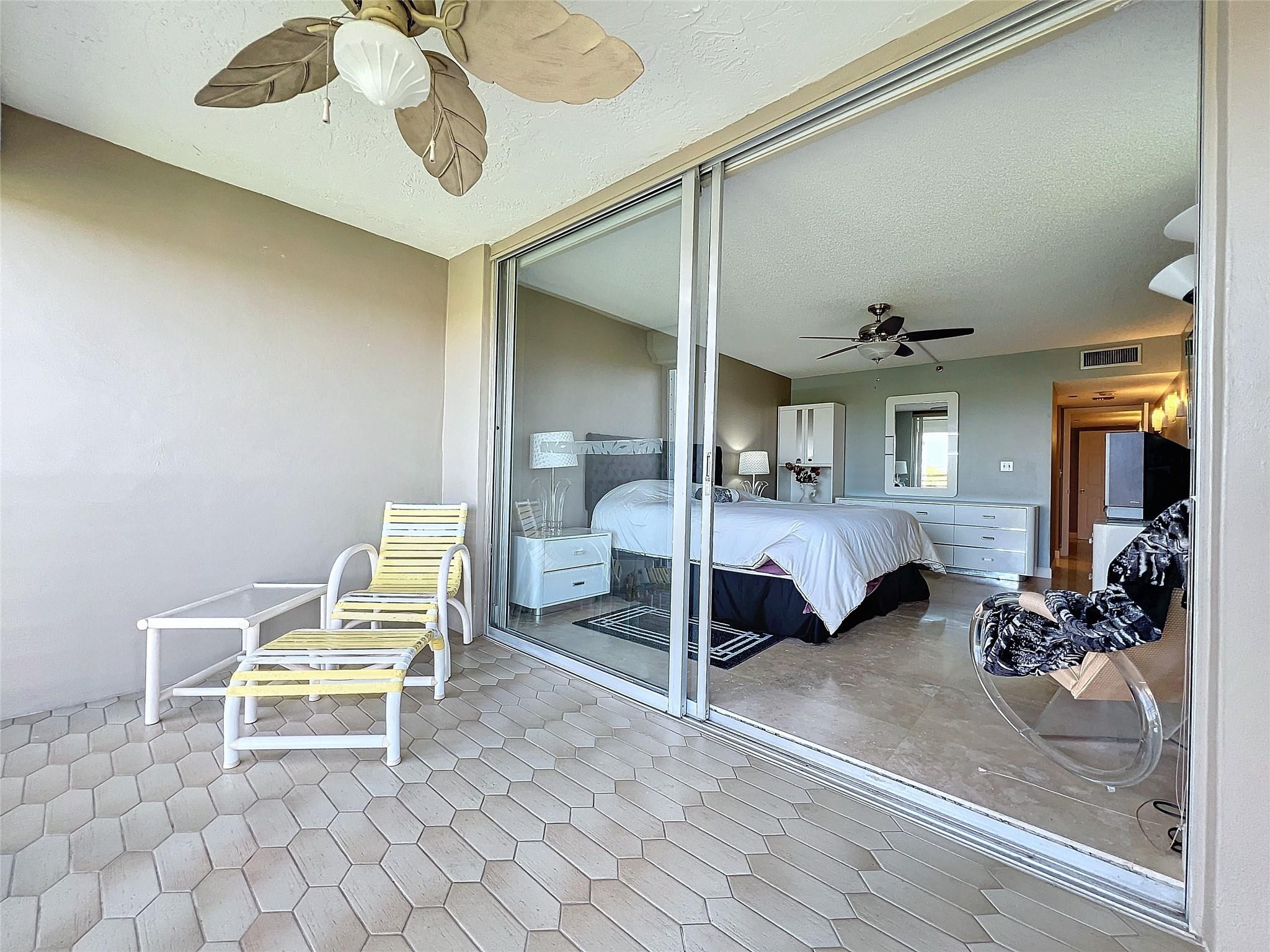 3507 Oaks Way 606