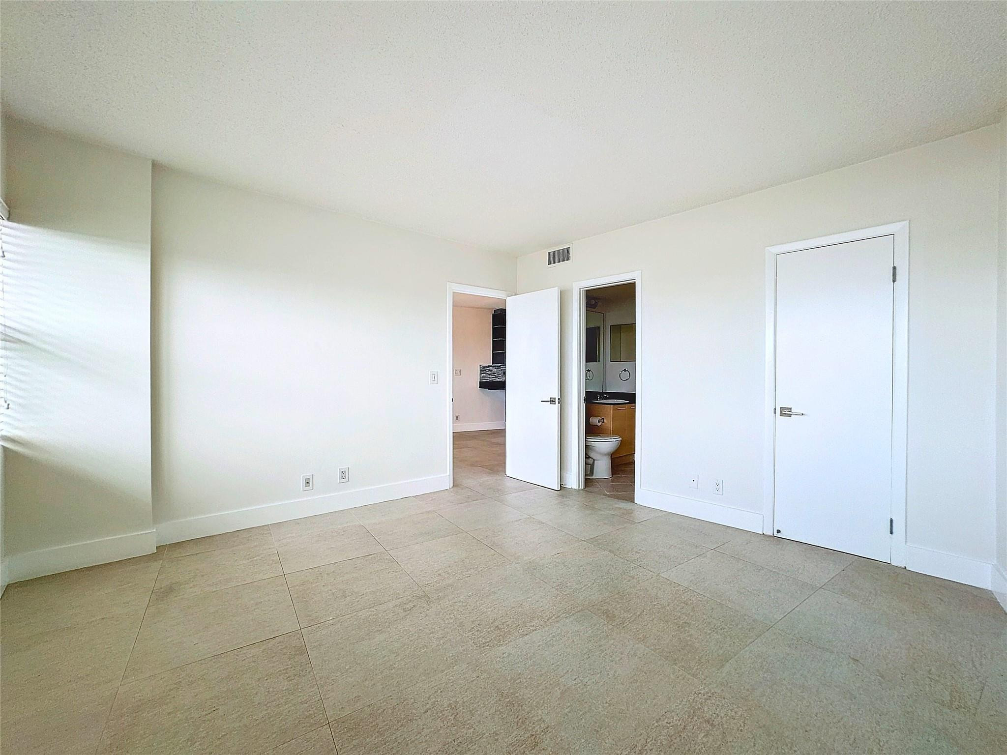 3250 NE 28th Street 809