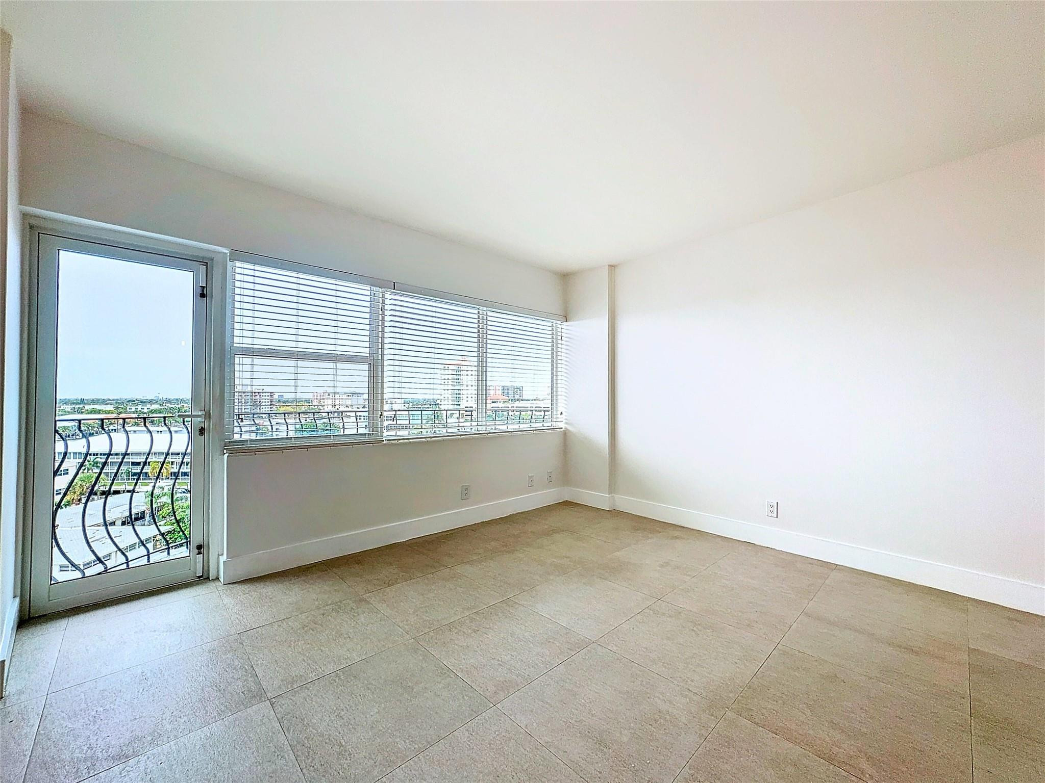 3250 NE 28th Street 809