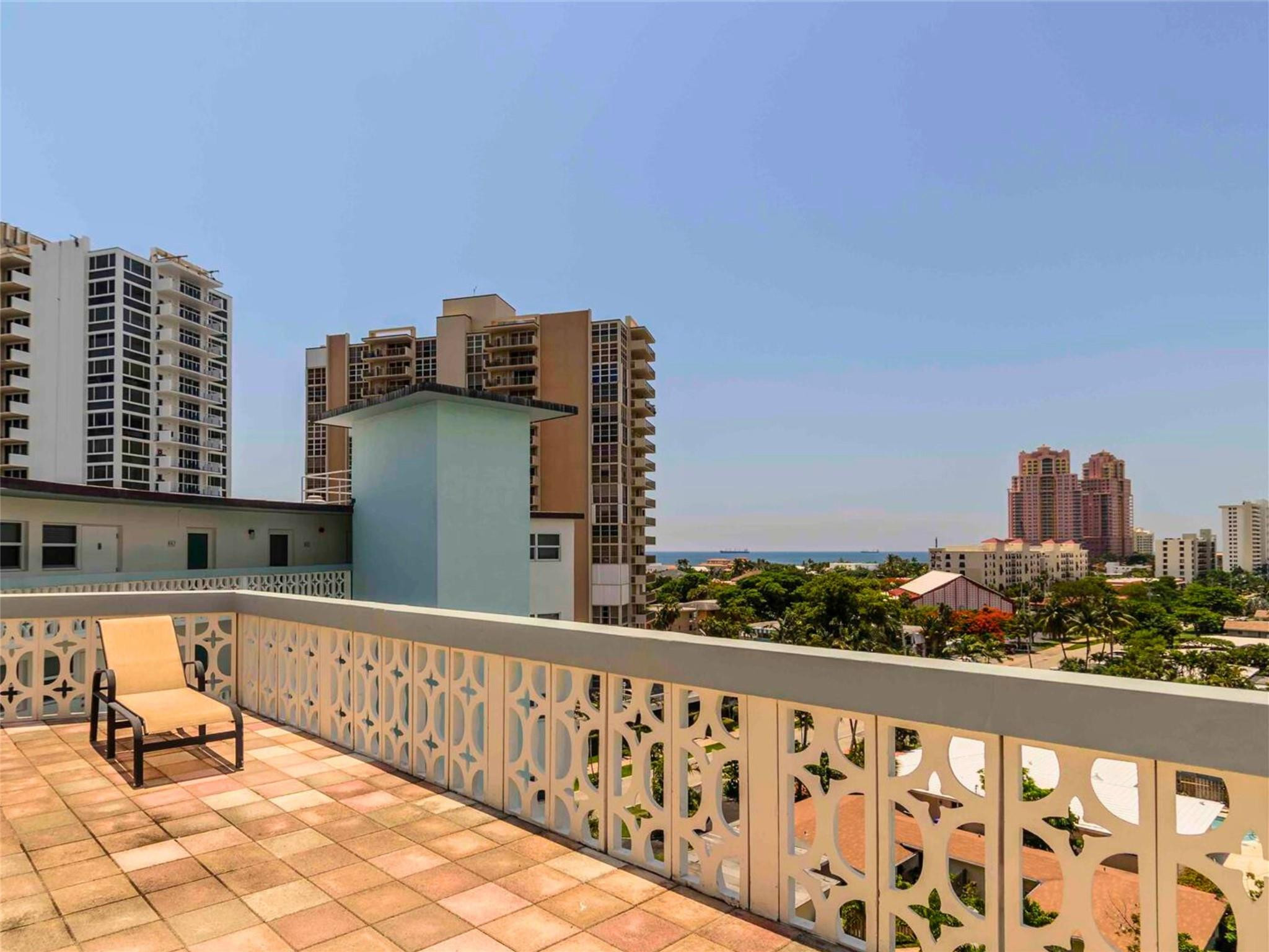 3250 NE 28th Street 809