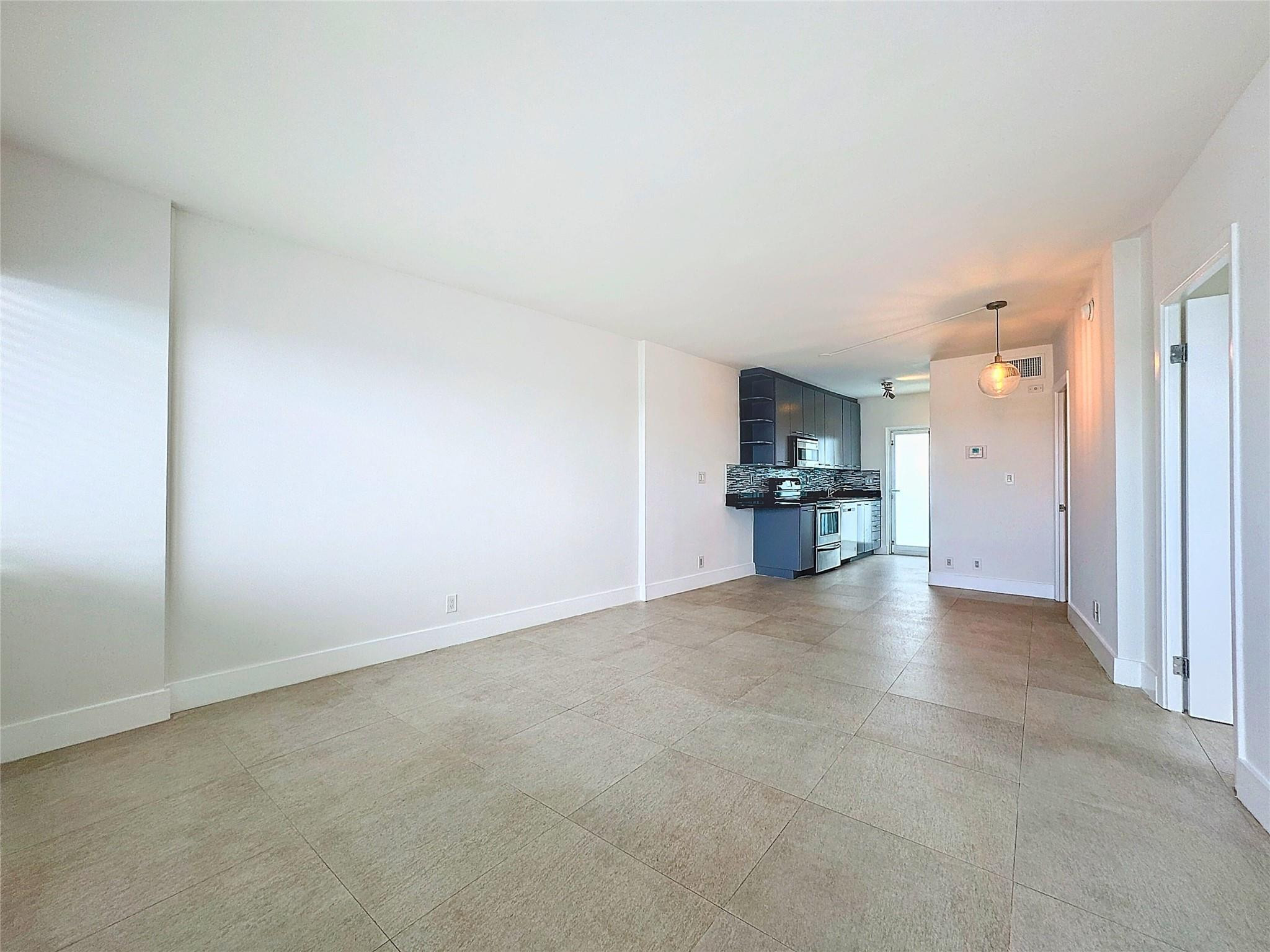 3250 NE 28th Street 809