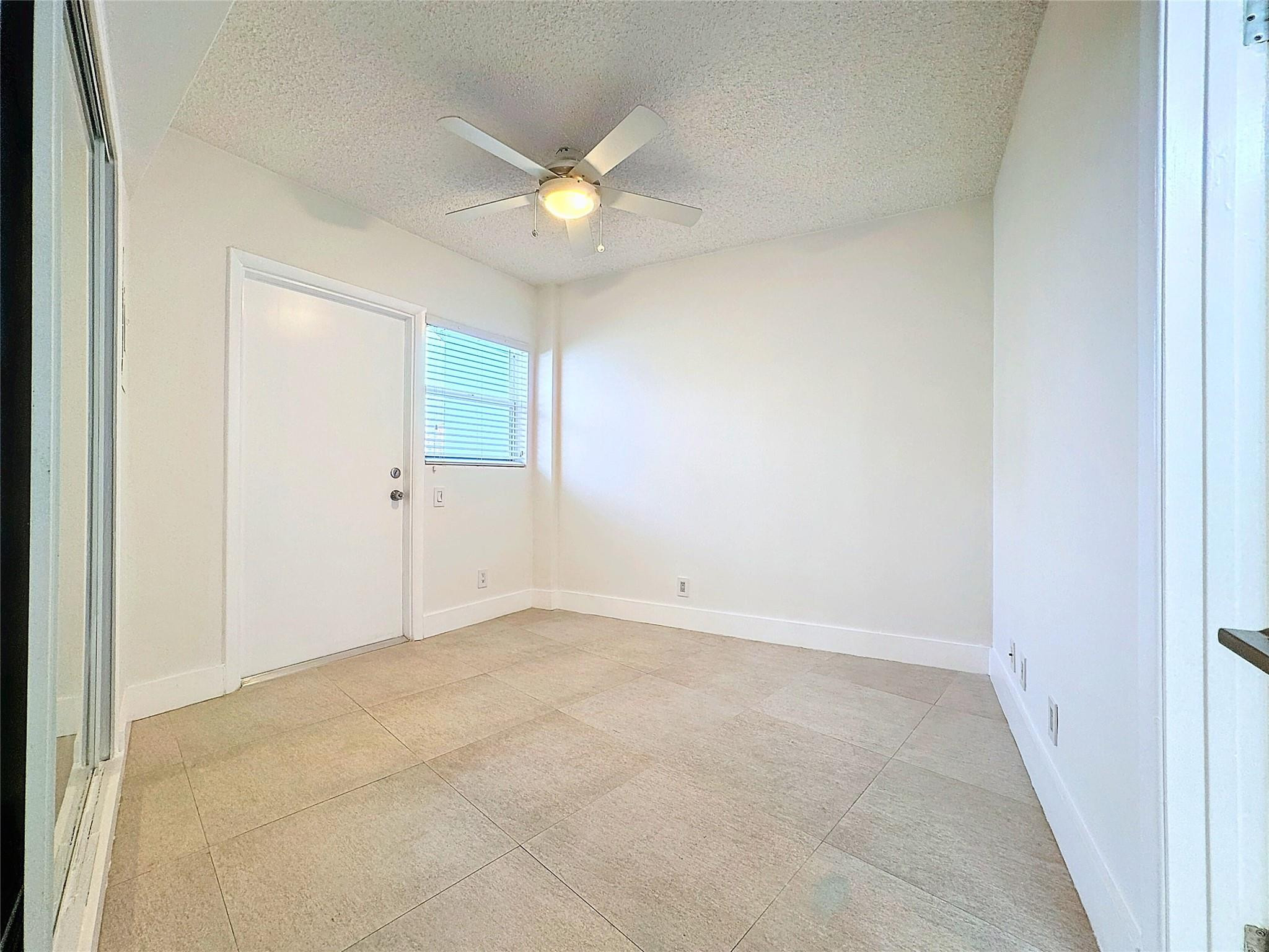 3250 NE 28th Street 809