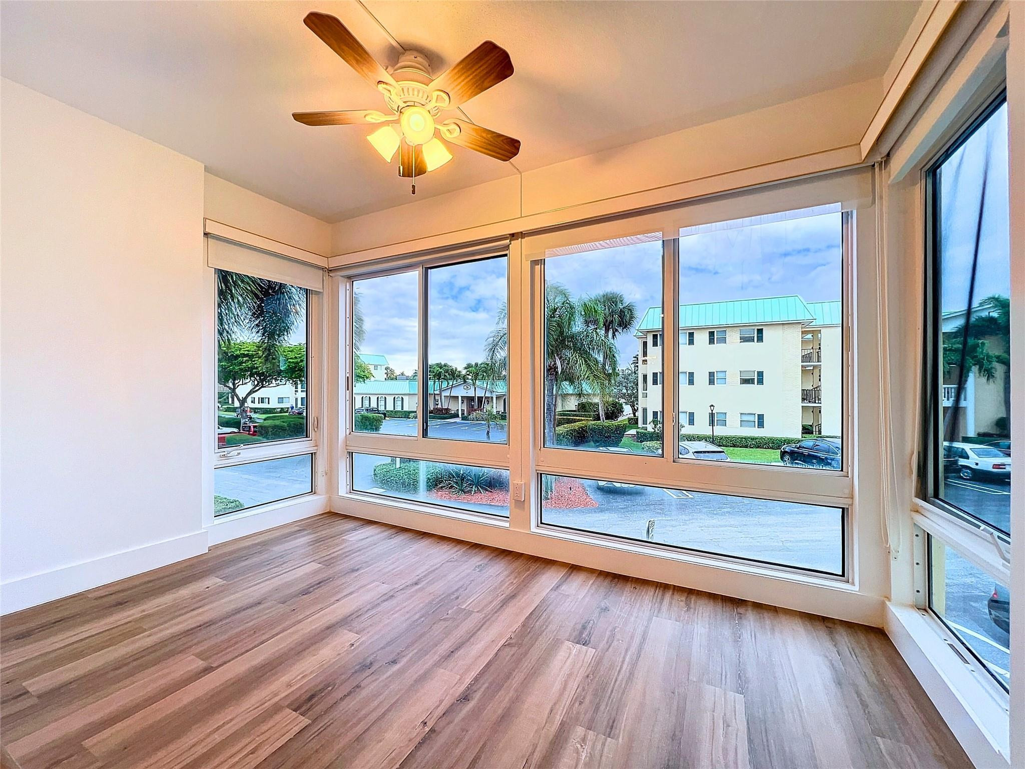 17 Colonial Club Dr 204