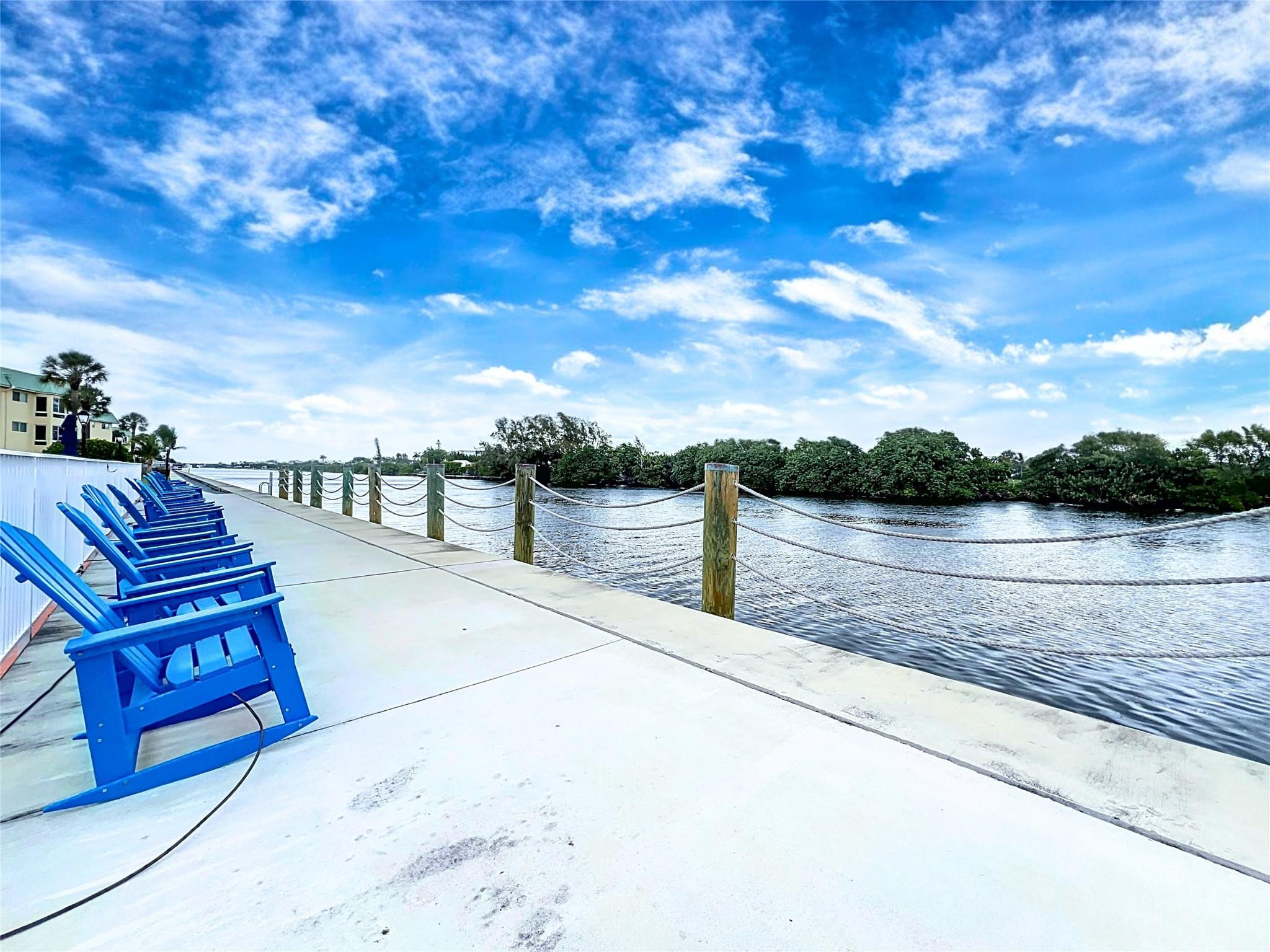 17 Colonial Club Dr 204