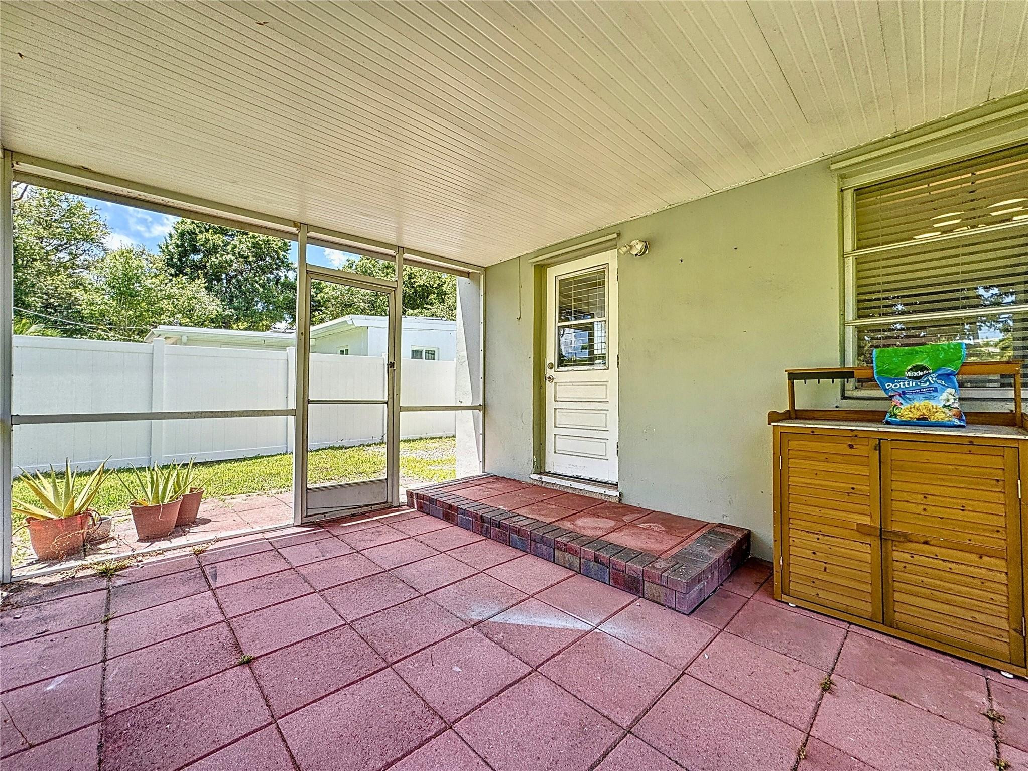 1720 SW 13th Ct