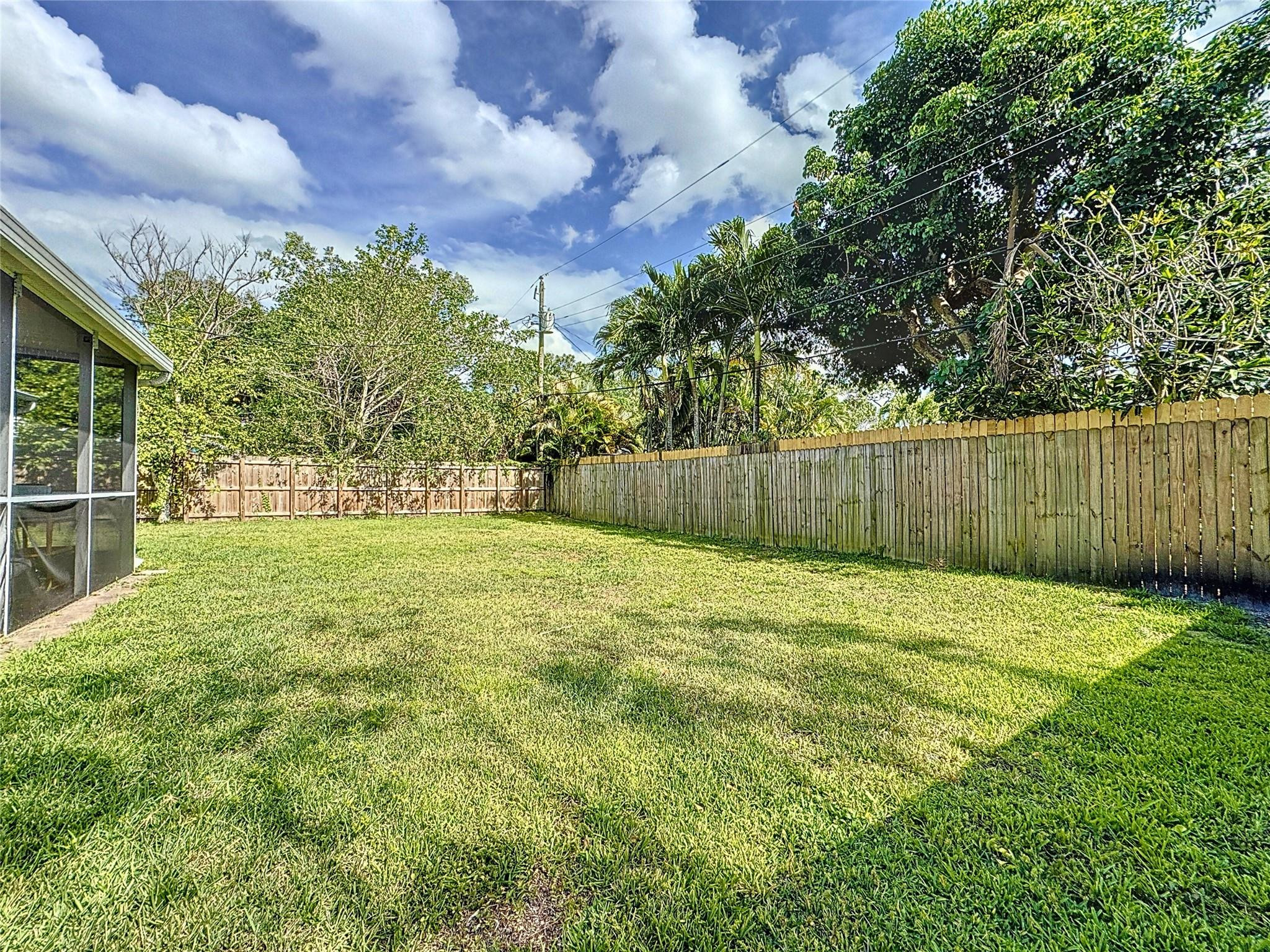 1720 SW 13th Ct