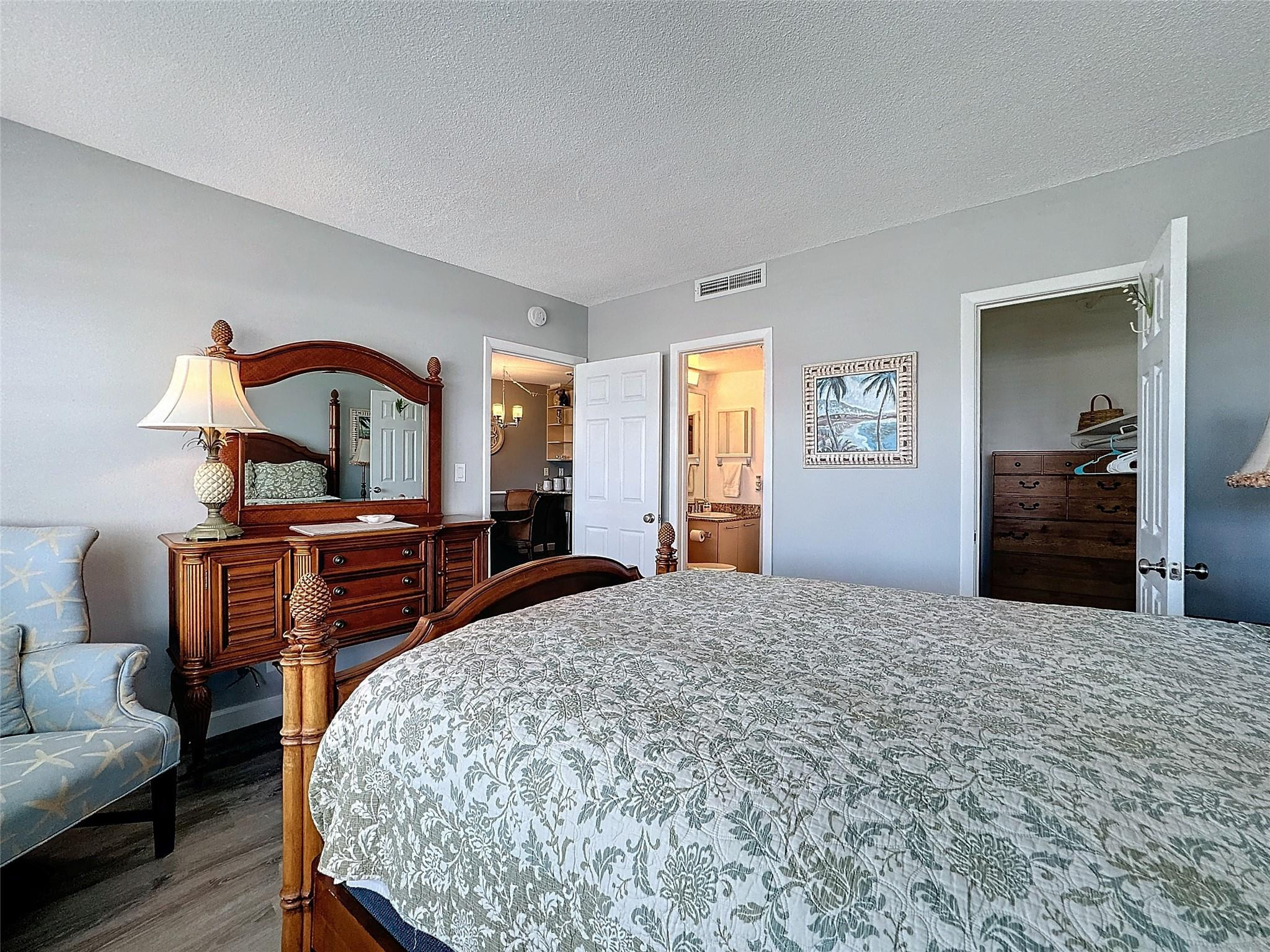 3250 NE 28th Street 707