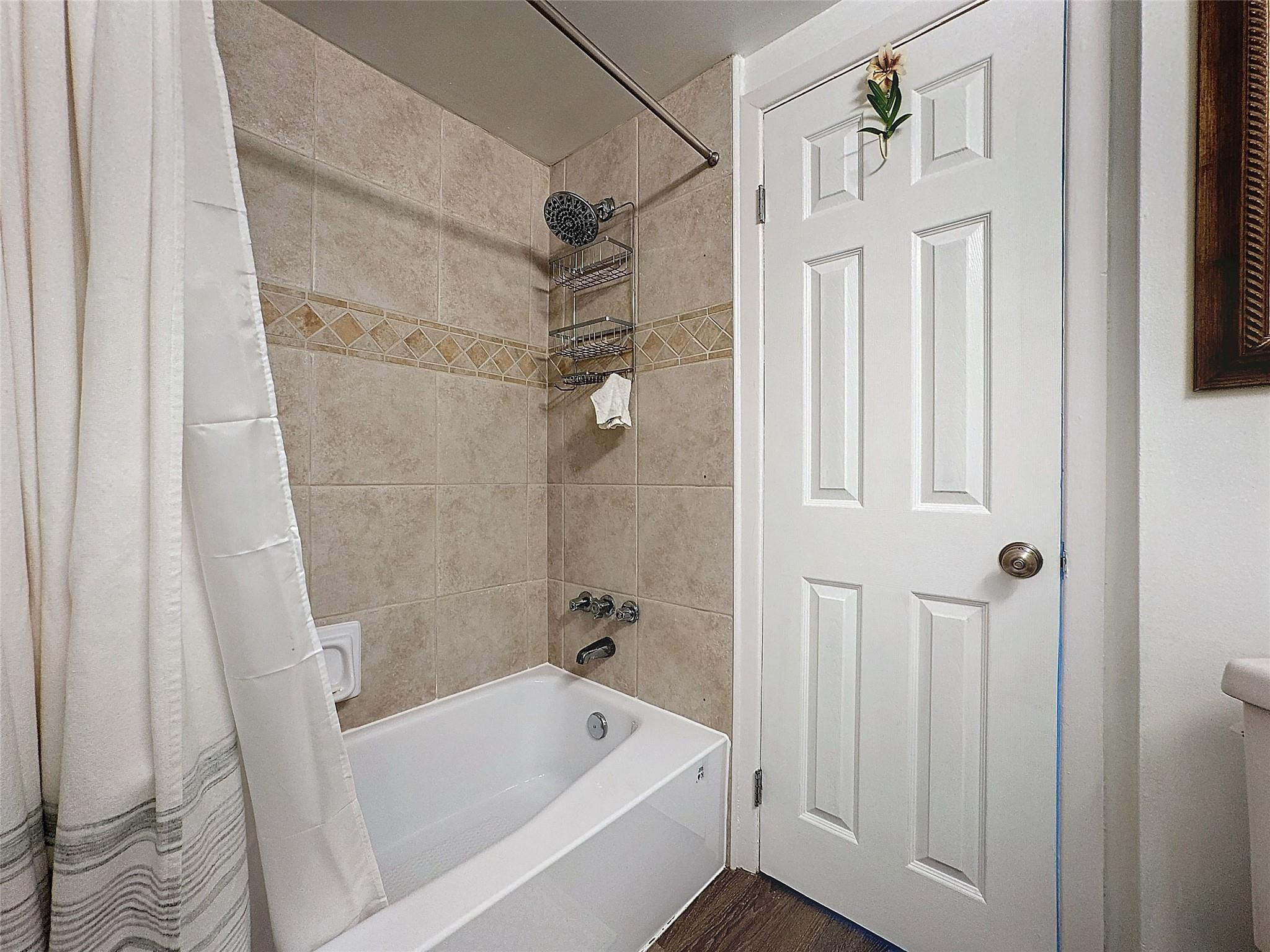 3250 NE 28th Street 707