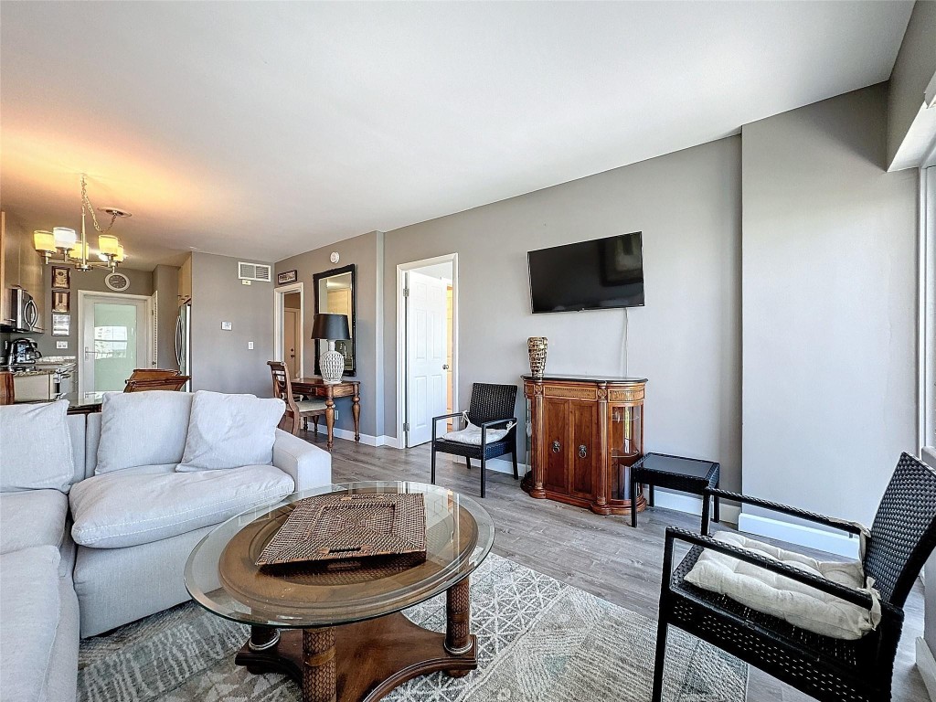 3250 NE 28th Street 707