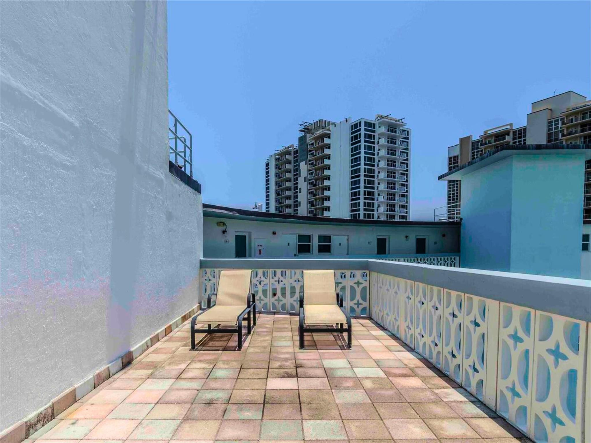 3250 NE 28th Street 203