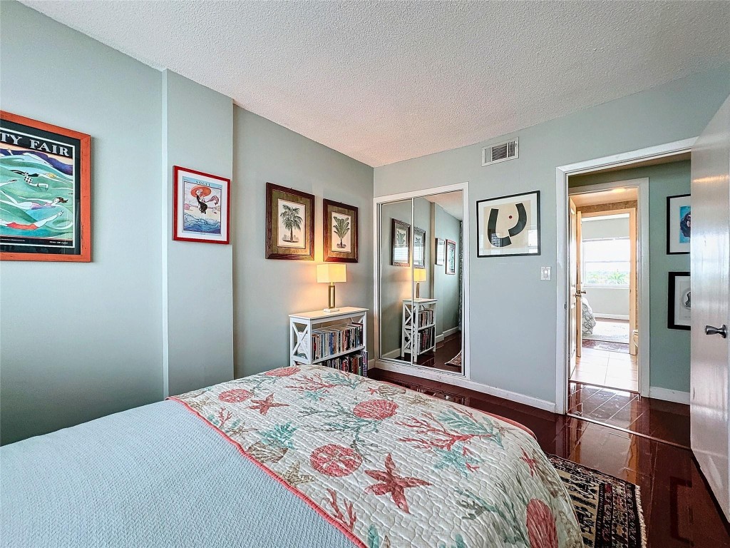 3250 NE 28th Street 712